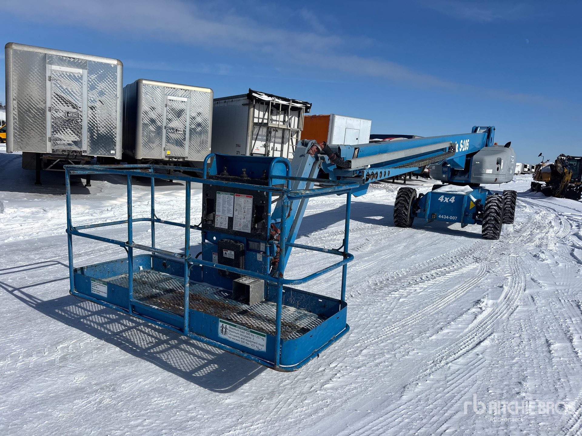 General Appearance with Picture, Left Front Corner