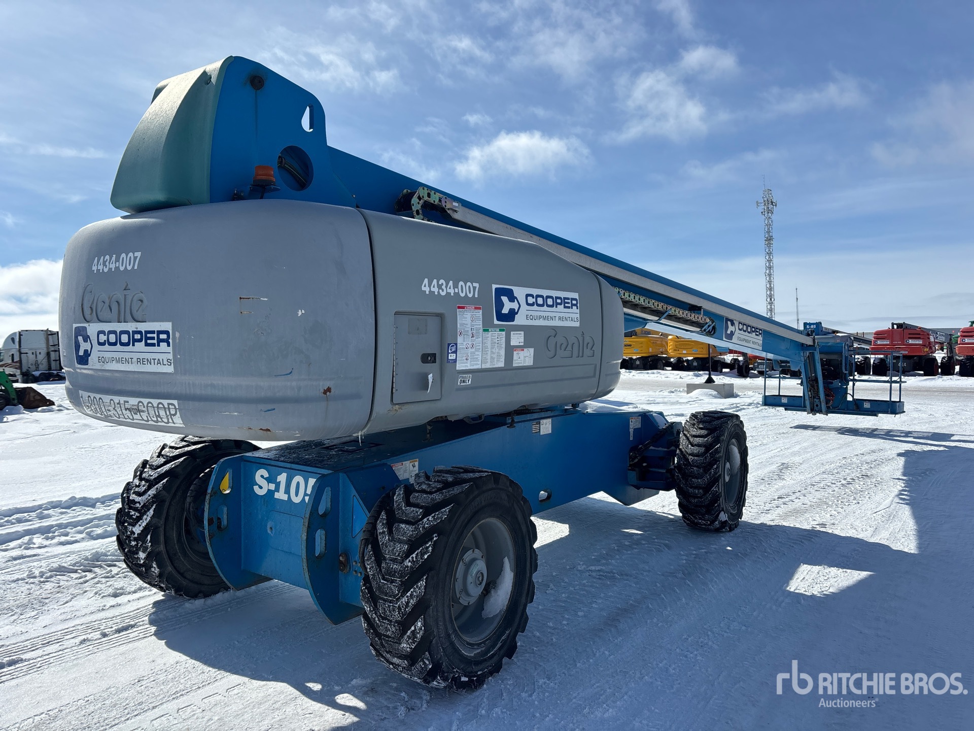 General Appearance with Picture, Right Rear Corner