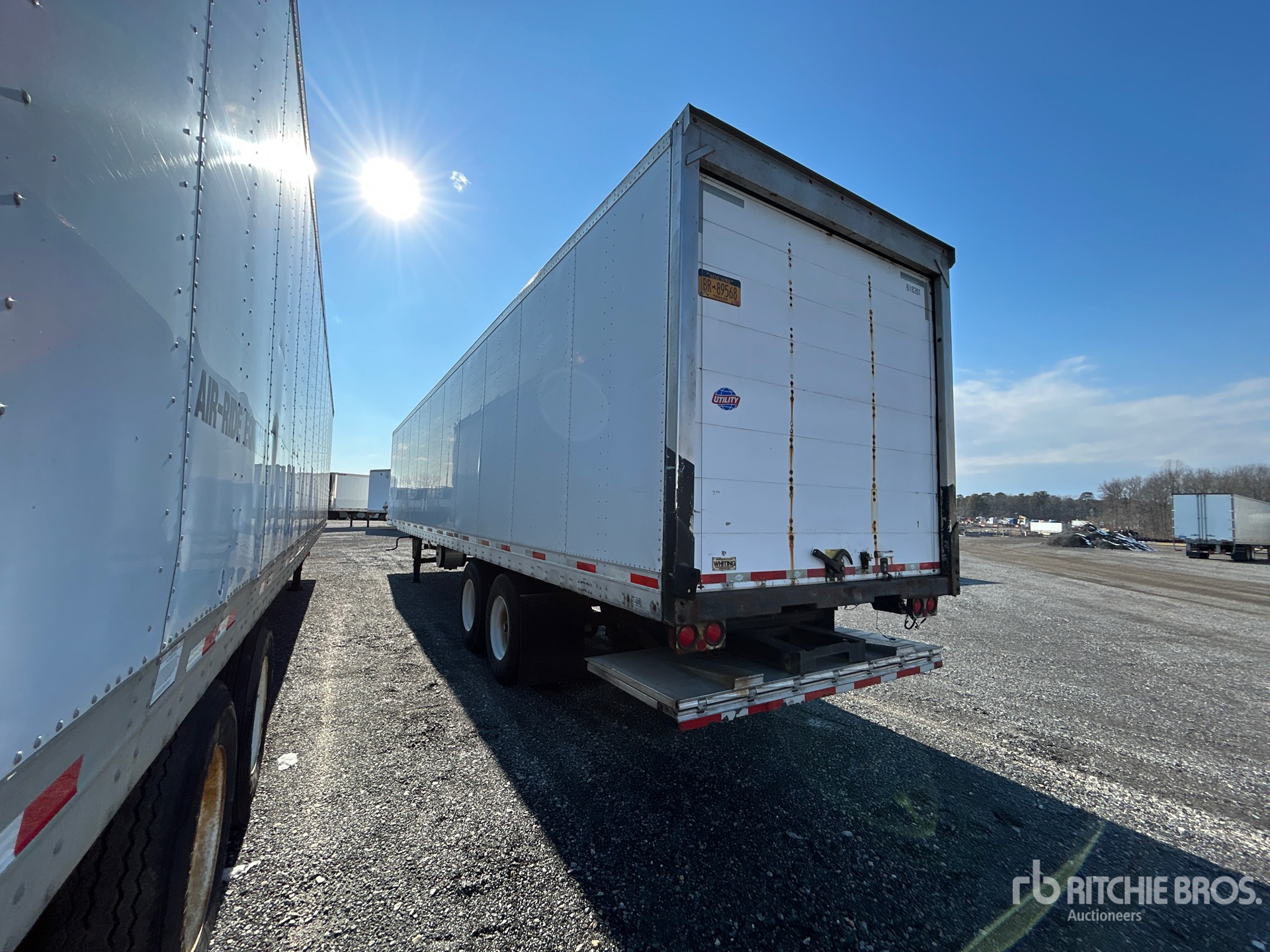 General Appearance with Imagen: esquina trasera izquierda