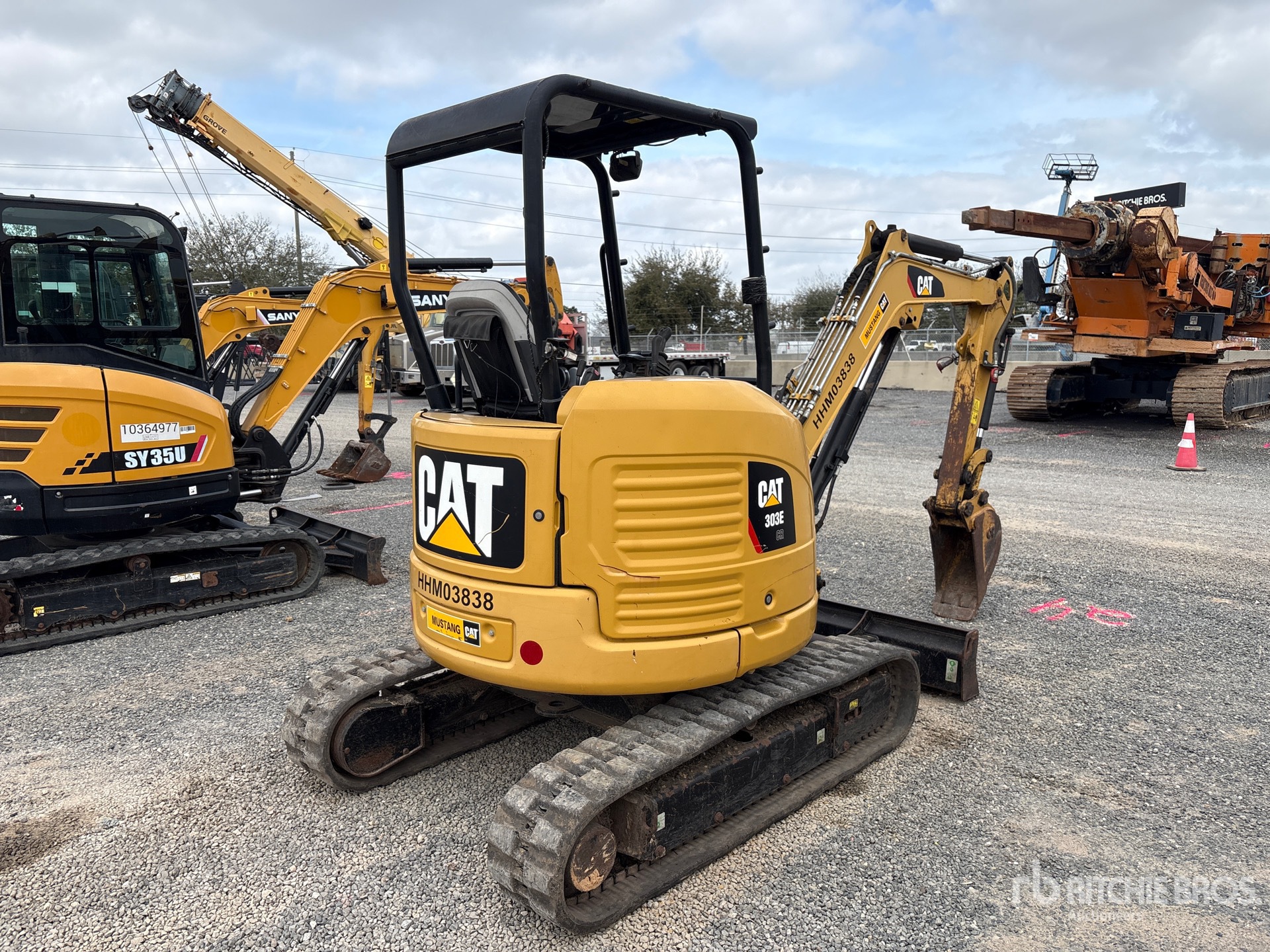 General Appearance with Imagen: esquina trasera derecha