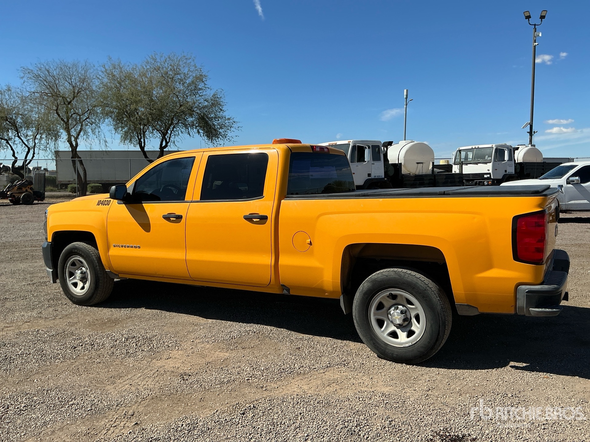 General Appearance with Picture, Left Rear Corner