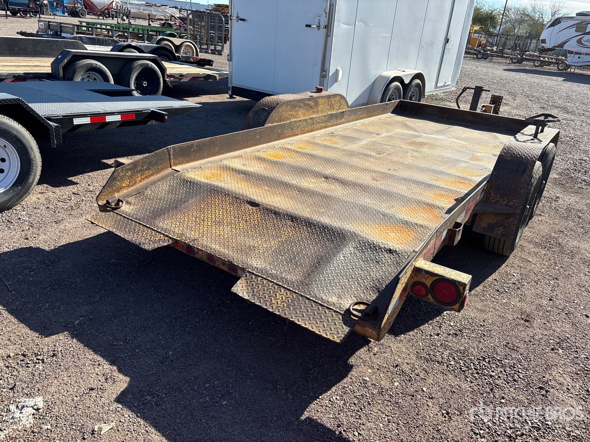 General Appearance with Imagen: esquina trasera derecha