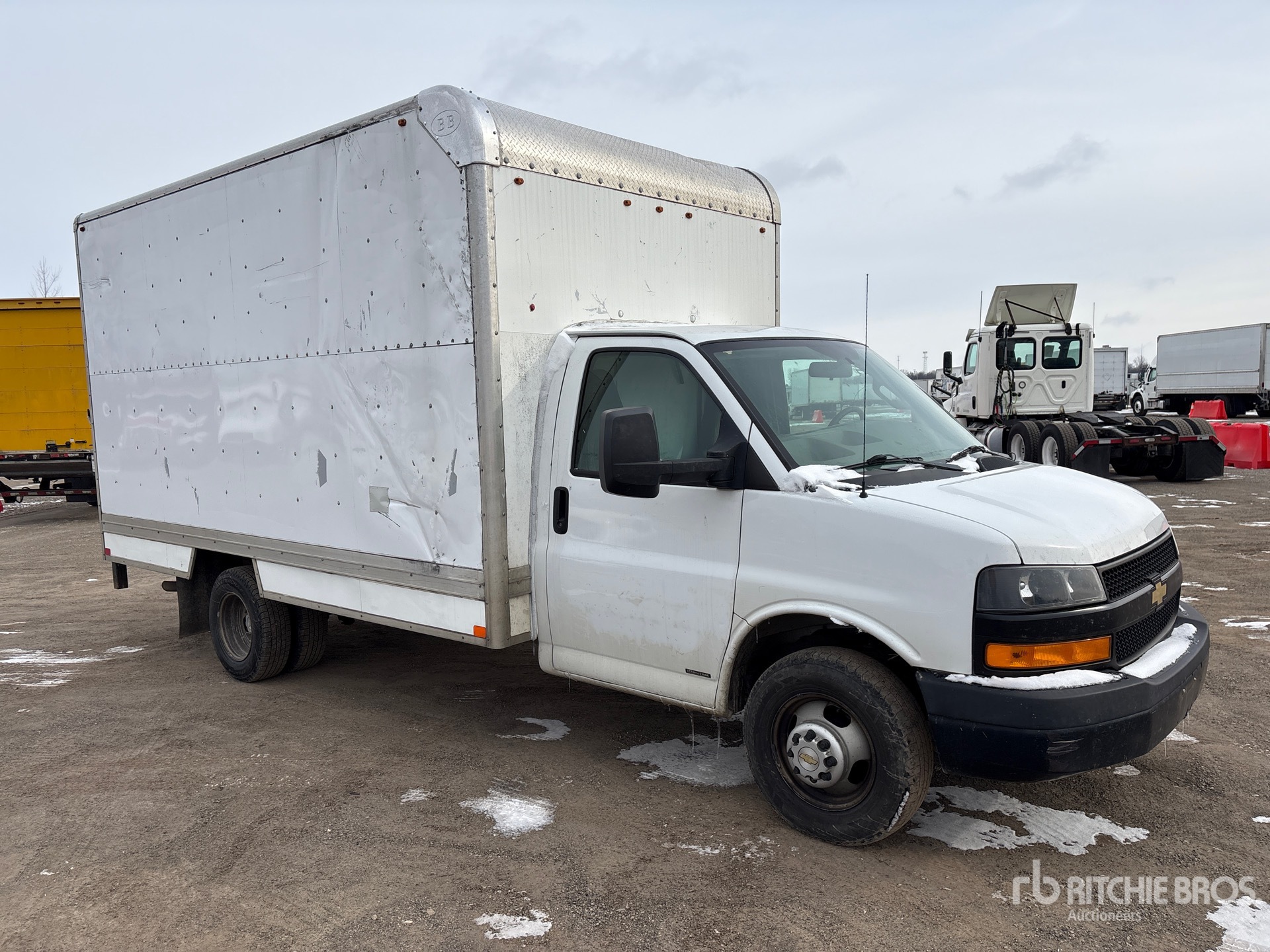 General Appearance with Picture, Right Front Corner