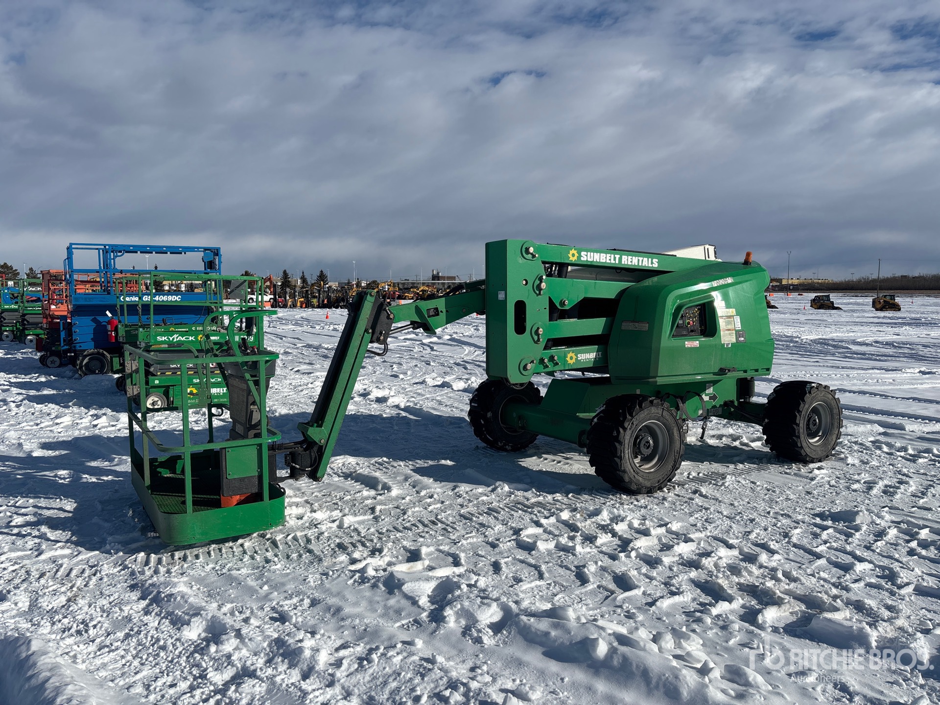 General Appearance with Featured Photo