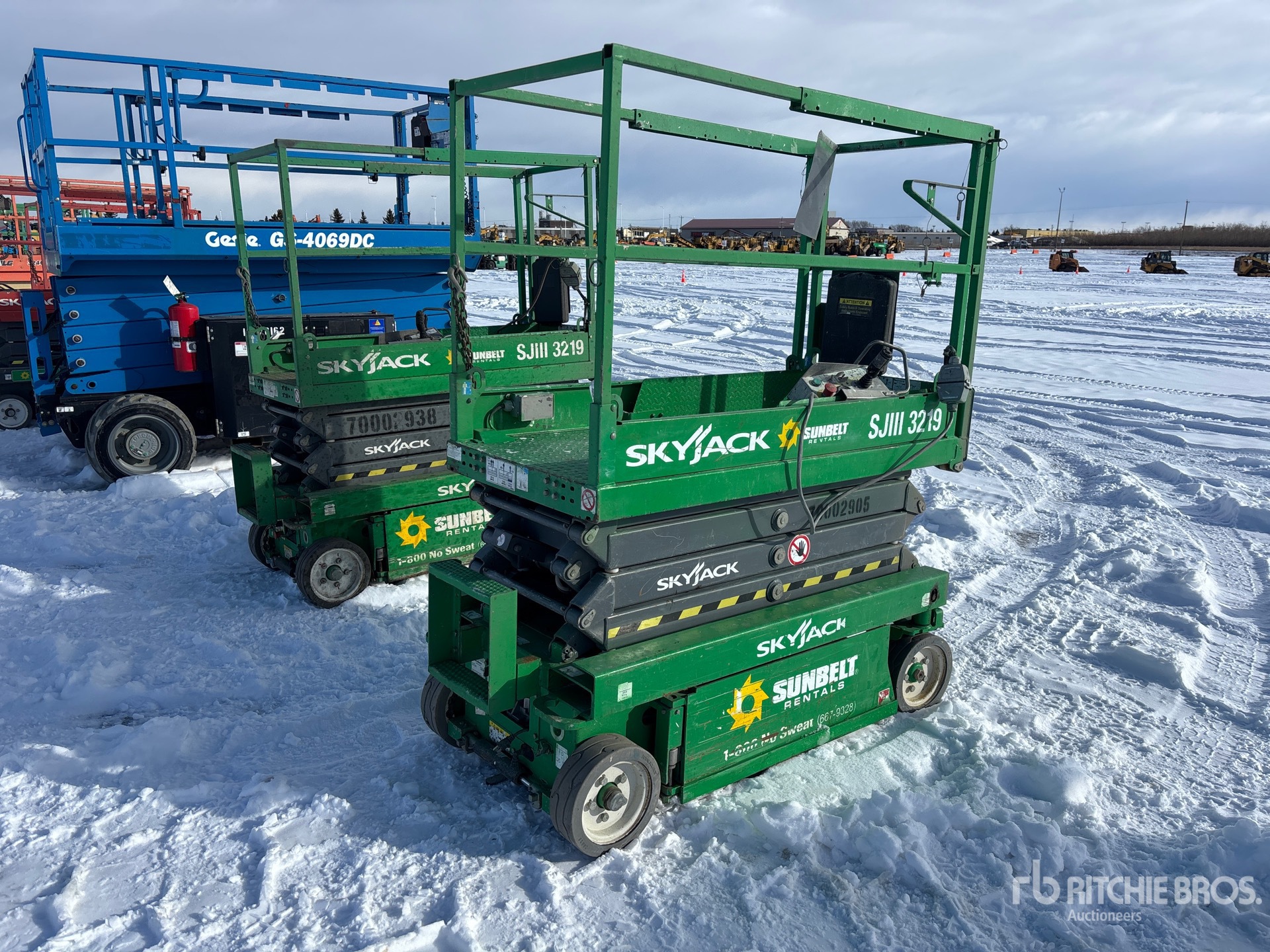 Aspect général with Image, coin arrière droit