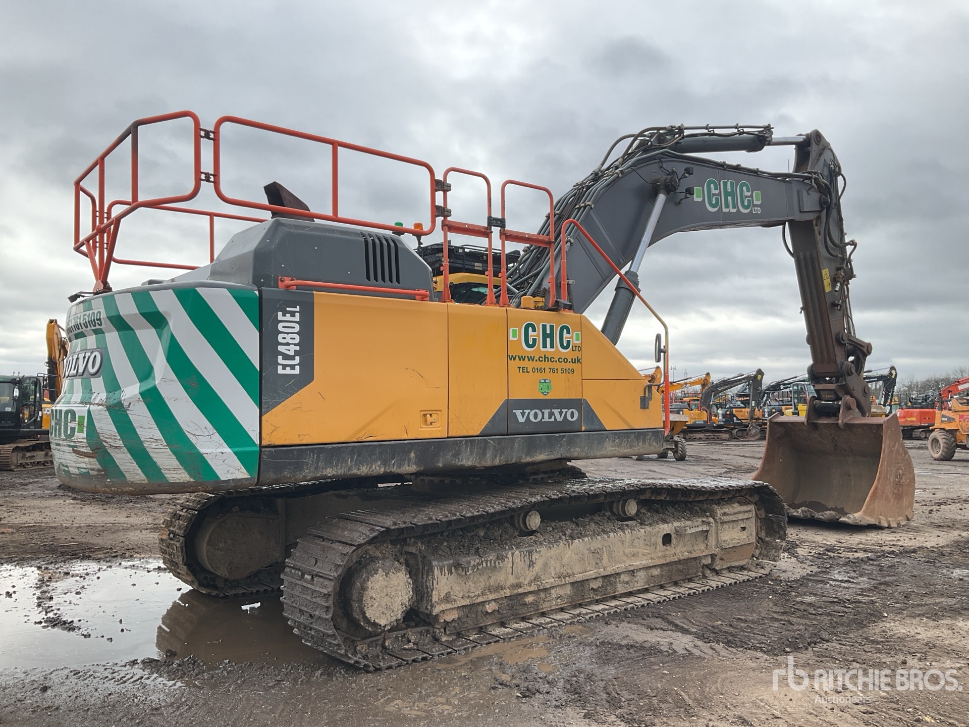 Aspect général with Image, coin arrière droit