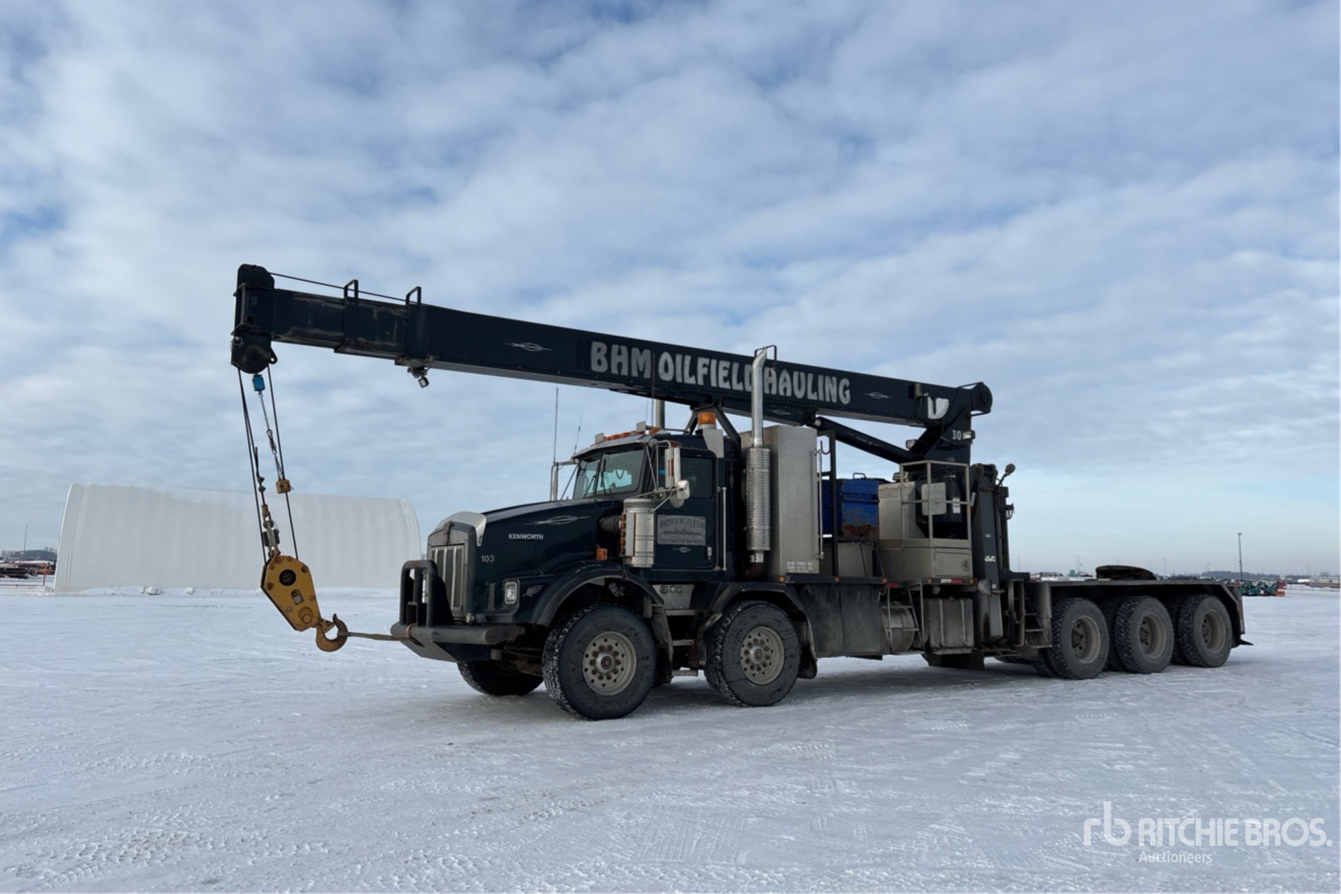 General Appearance with Picture, Left Front Corner