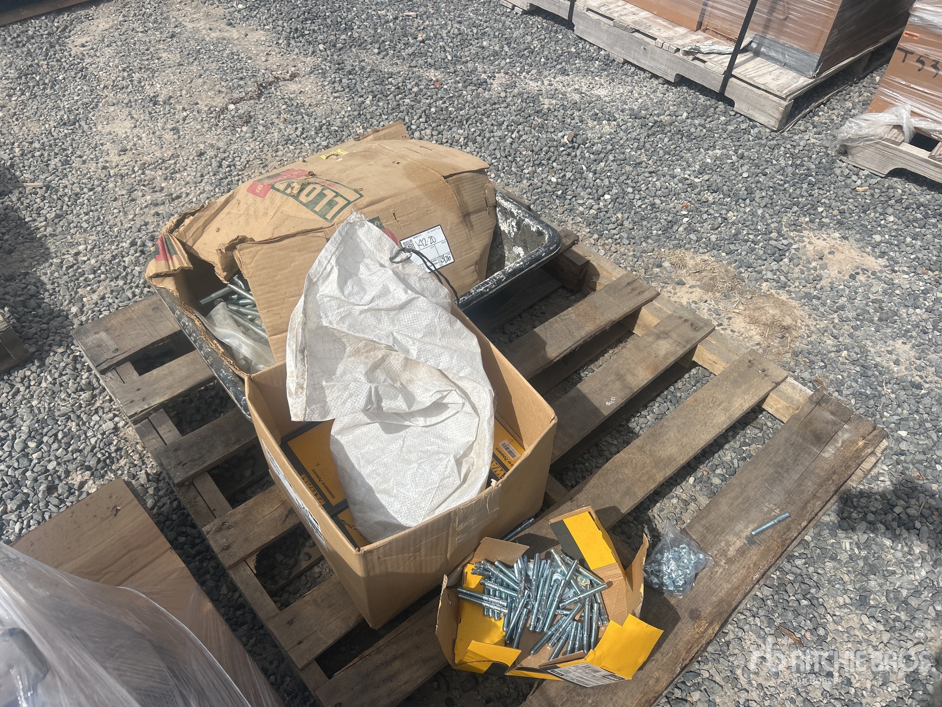 General Appearance with Image, coin arrière droit