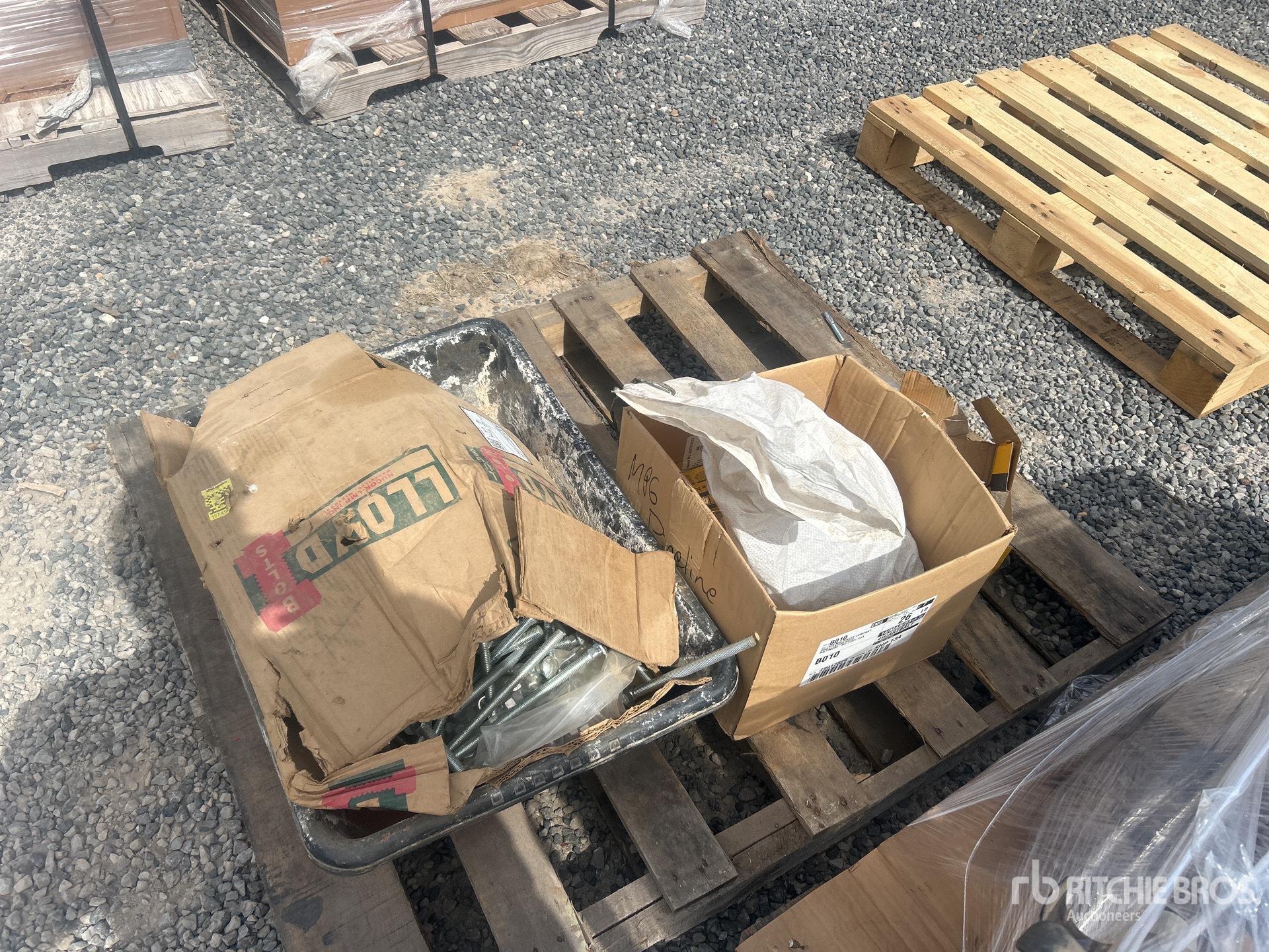 General Appearance with Image, coin avant droit