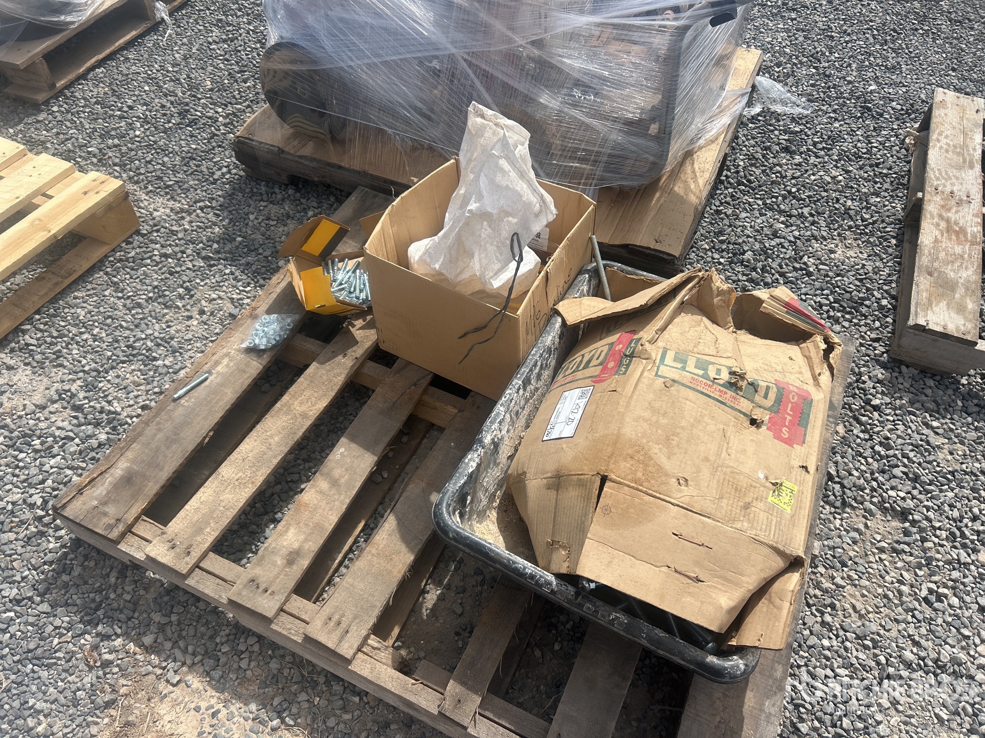 General Appearance with Image, coin avant gauche