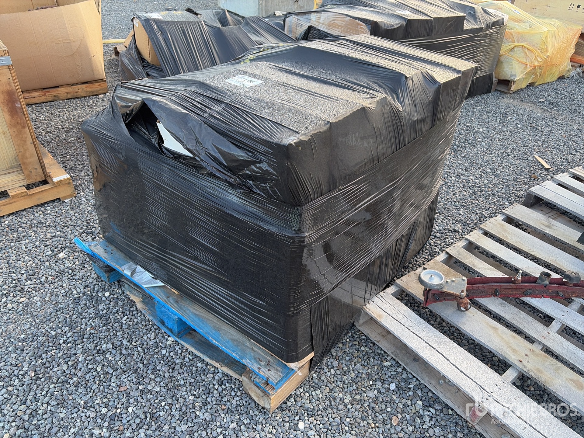 General Appearance with Foto, angolo posteriore sinistro