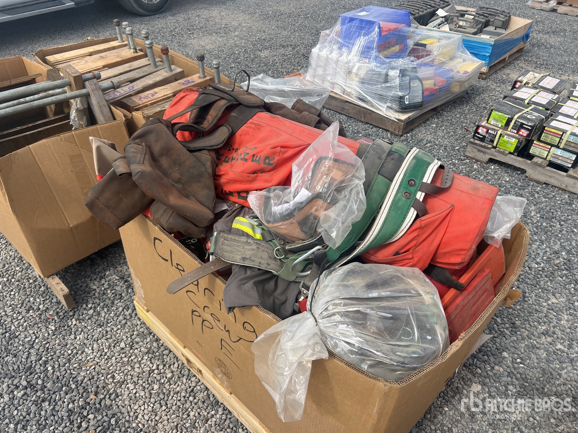 General Appearance with Image, coin avant droit