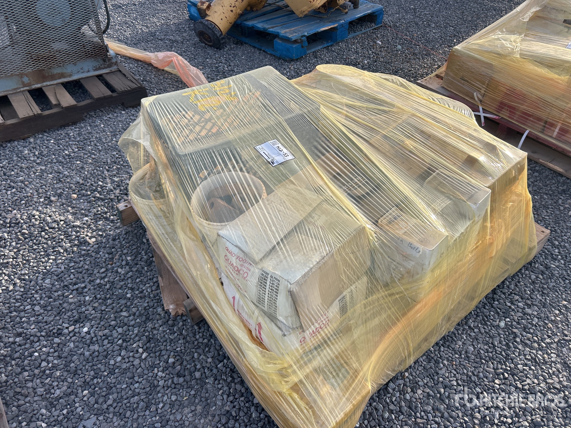 General Appearance with Foto, angolo posteriore sinistro