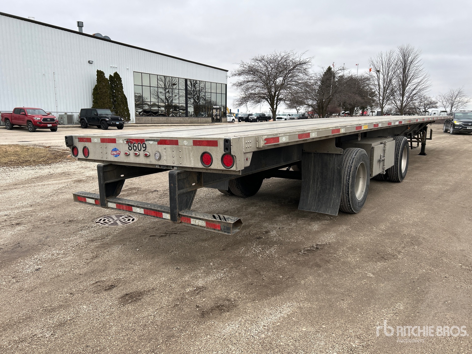 General Appearance with Picture, Right Rear Corner