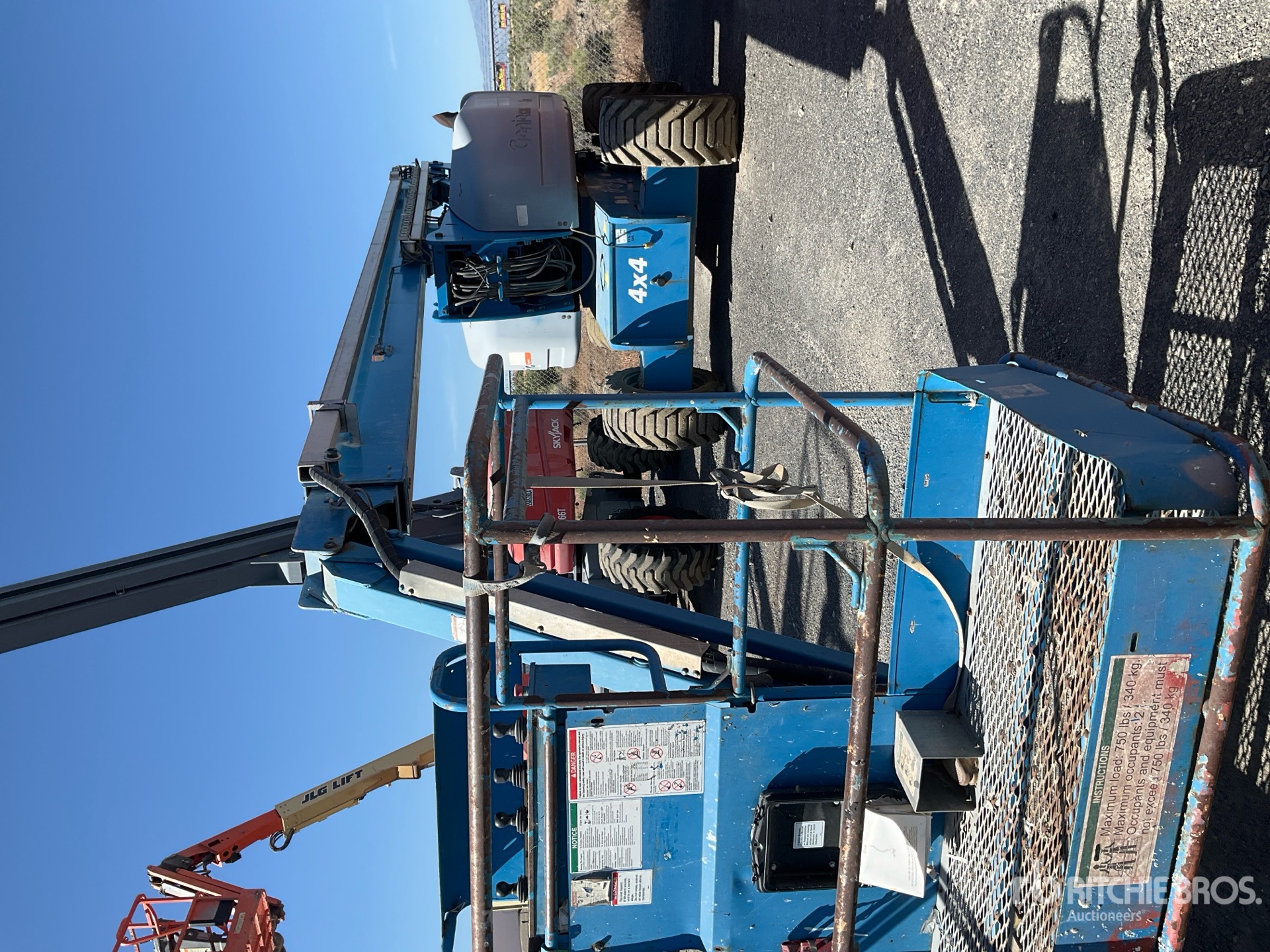 Photo of a 2007 Genie Z80/60