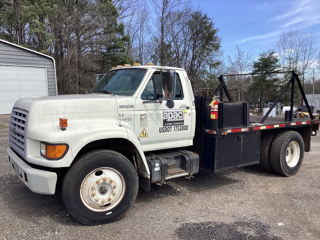 1998 Ford F-800 4x2 Flatbed Truck