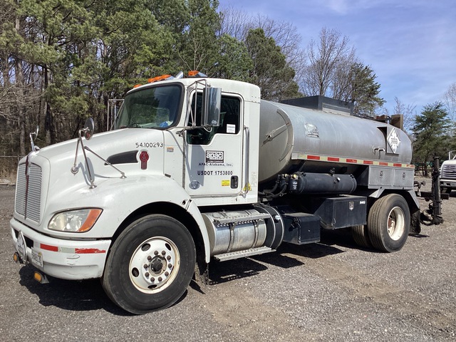 2016 Etnyre Centennial 1500 gal on 2017 Kenworth T370 4x2 Asphalt Distributor Truck 2016 Etnyre Centennial 1500 gal on 2017 Kenworth T370 4x2 Asphalt Distributor Truck