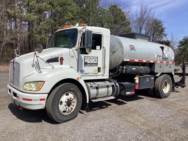 Etnyre Centennial on 2017 Kenworth T370 4x2 Asphalt Distributor Truck Etnyre Centennial on 2017 Kenworth T370 4x2 Asphalt Distributor Truck