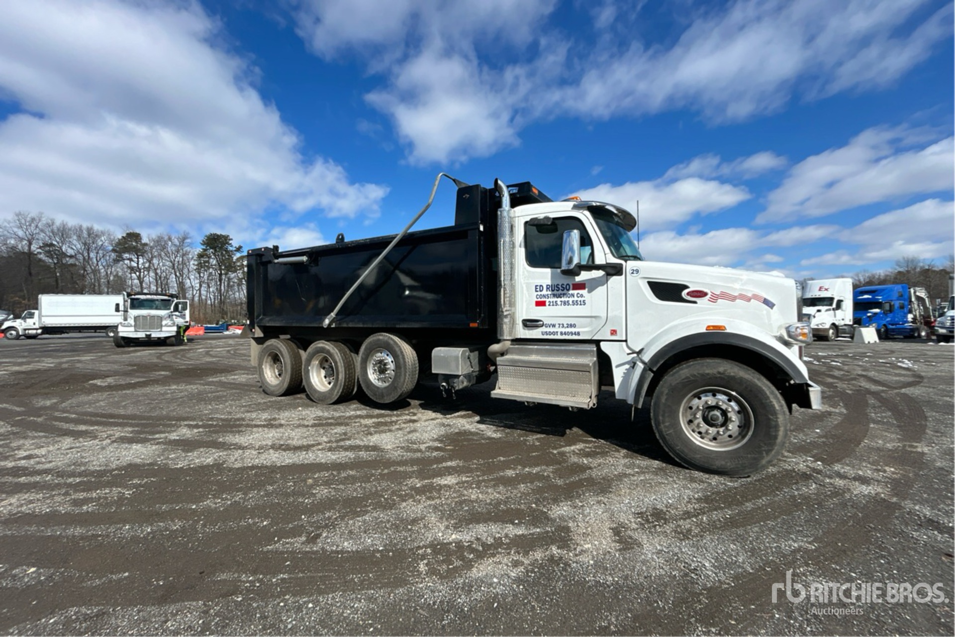 General Appearance with Image, coin avant droit