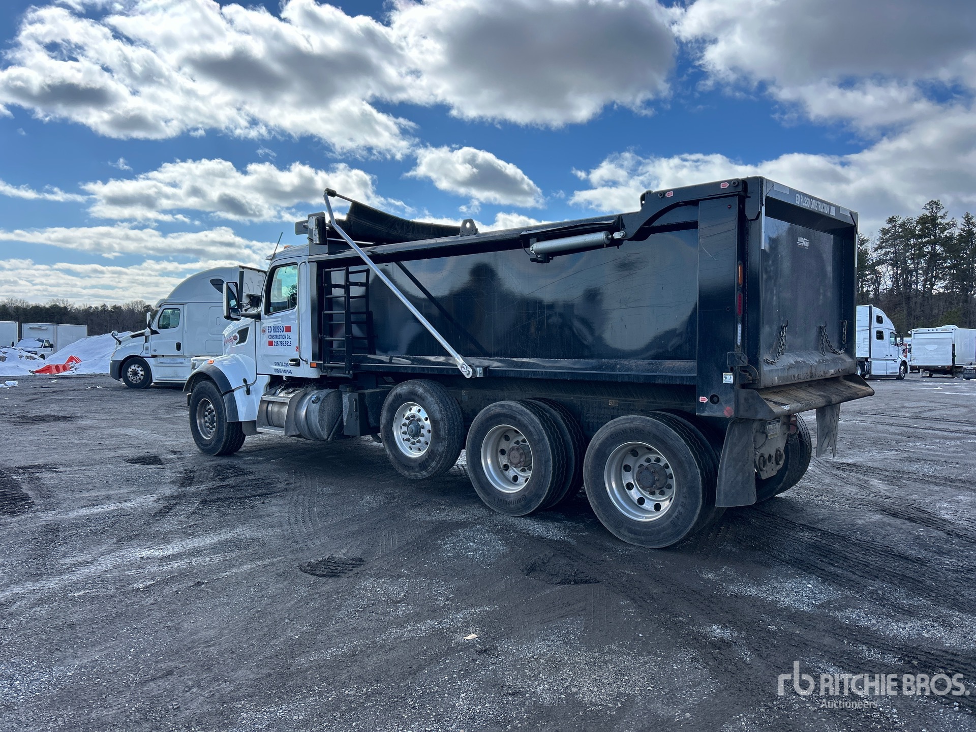 General Appearance with Image, coin arrière gauche