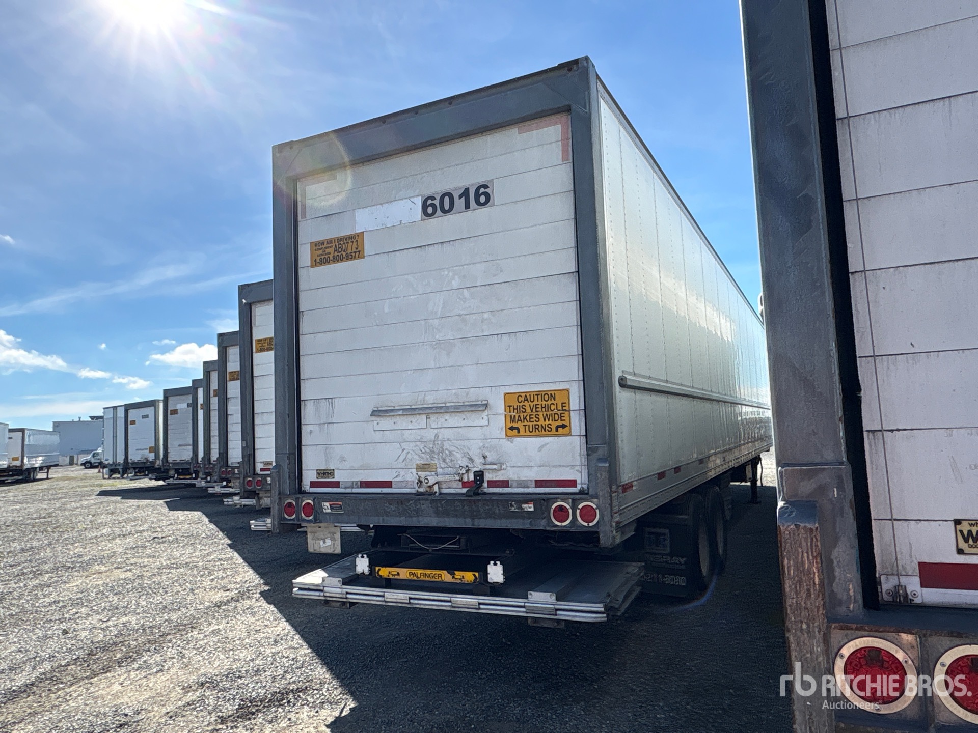 General Appearance with Image, coin arrière droit