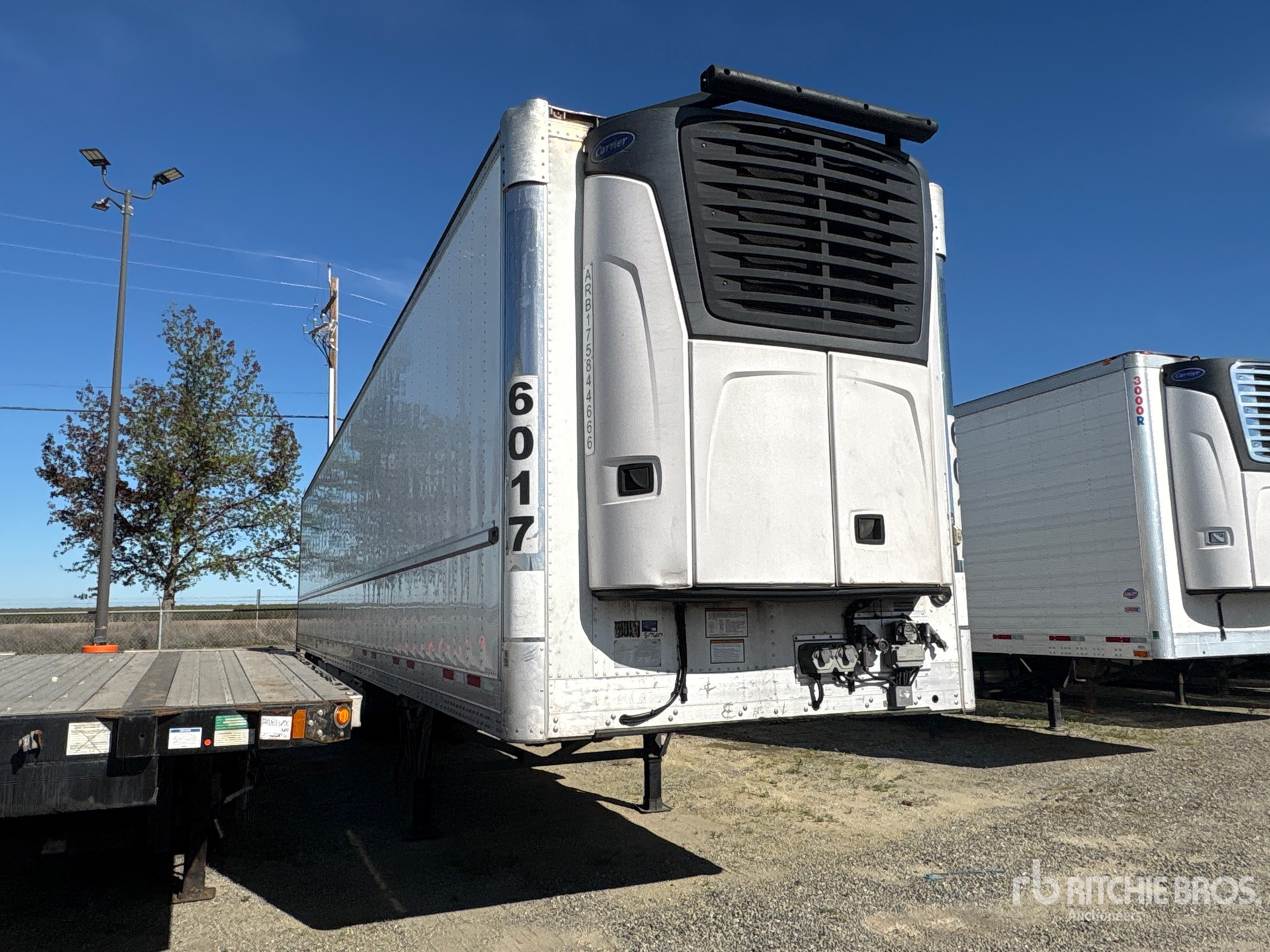 General Appearance with Foto, angolo anteriore destro