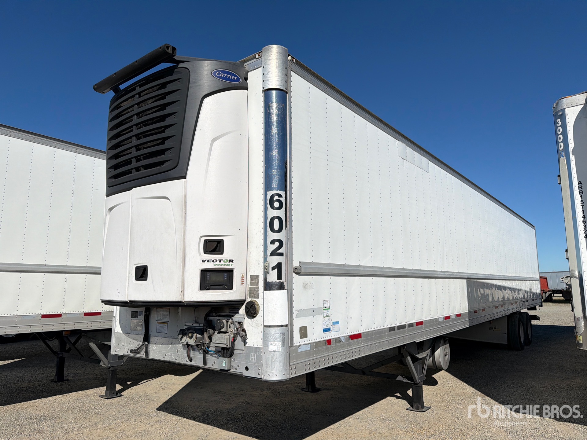 General Appearance with Foto, angolo anteriore sinistro