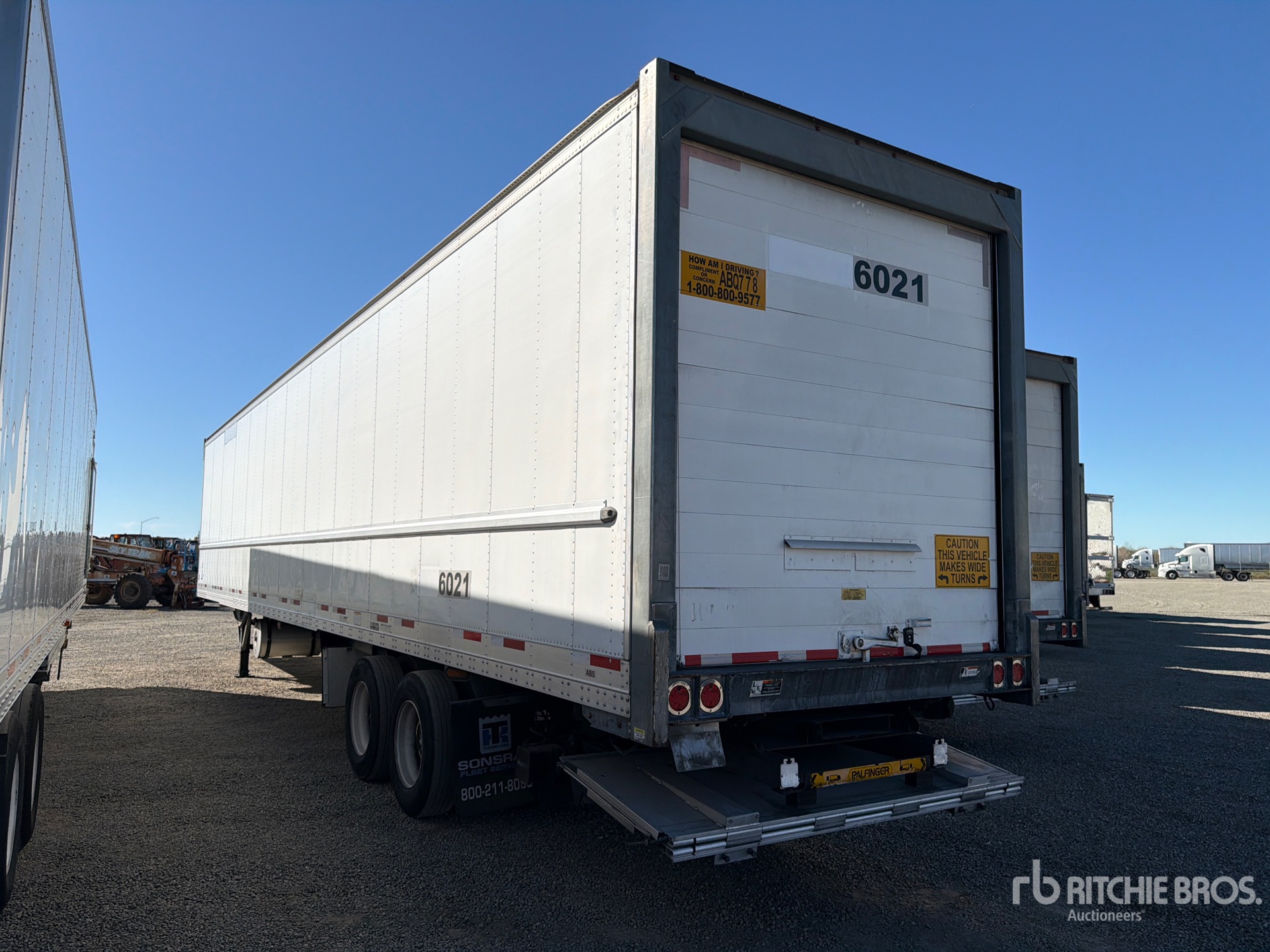 General Appearance with Foto, angolo posteriore sinistro