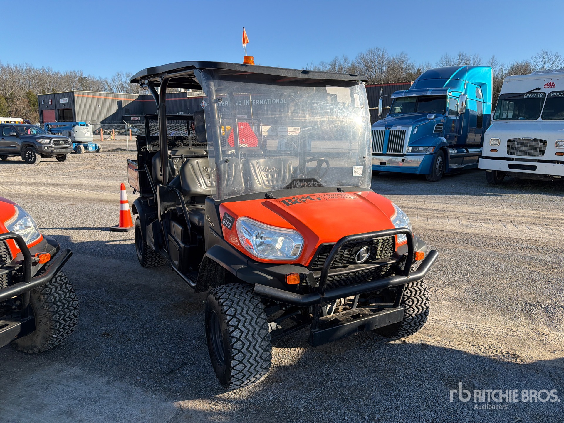 General Appearance with Foto, angolo anteriore destro