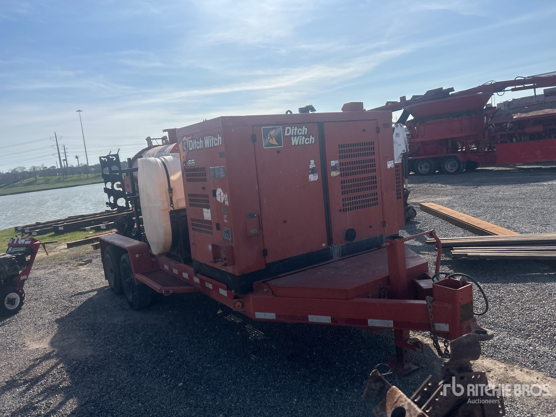 Aspect général with Image, coin avant droit