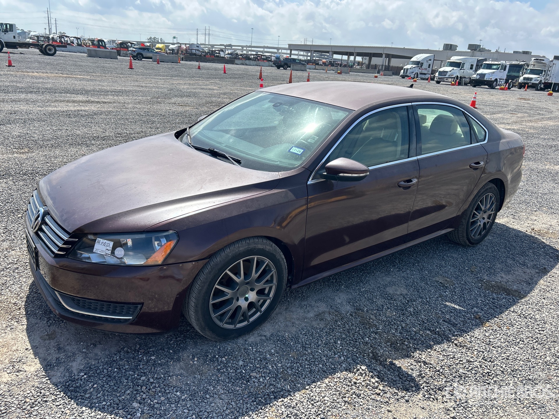 General Appearance with Image, coin avant gauche