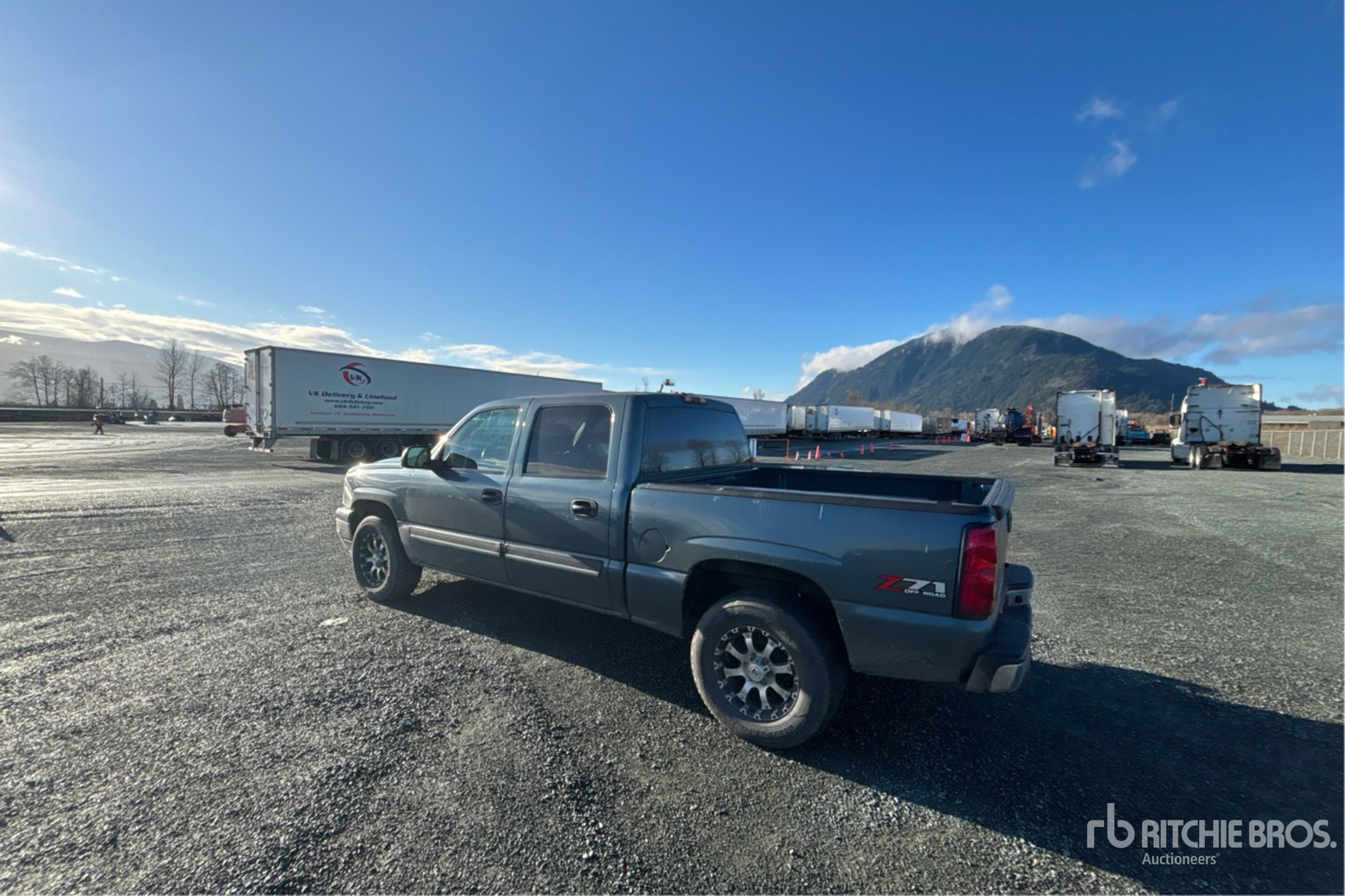 General Appearance with Picture, Left Rear Corner