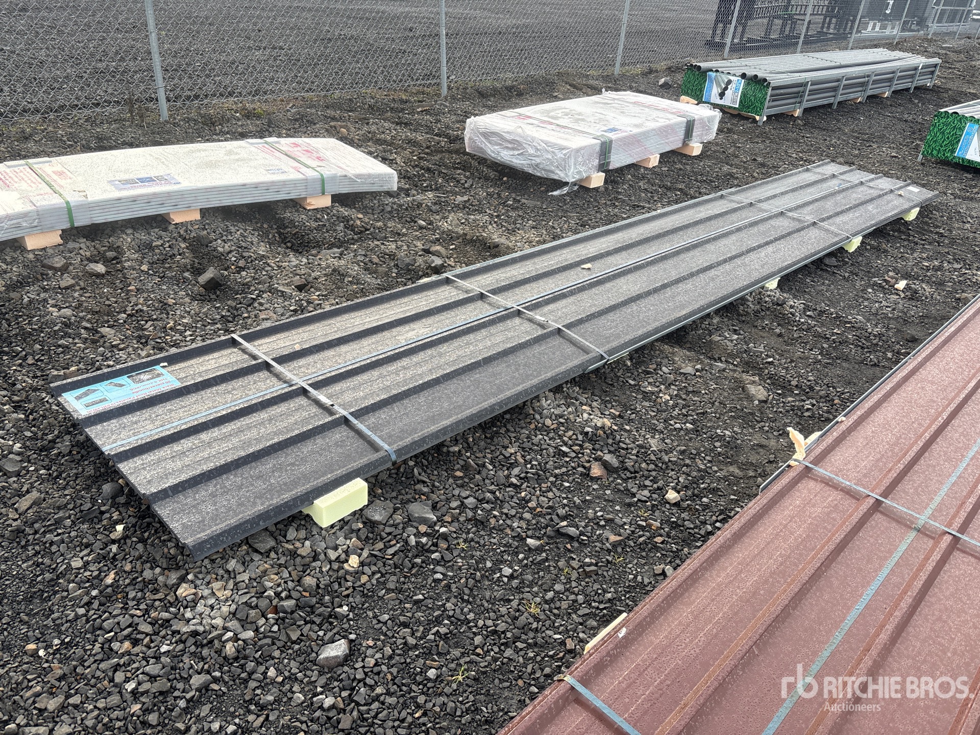 General Appearance with Foto, angolo anteriore destro