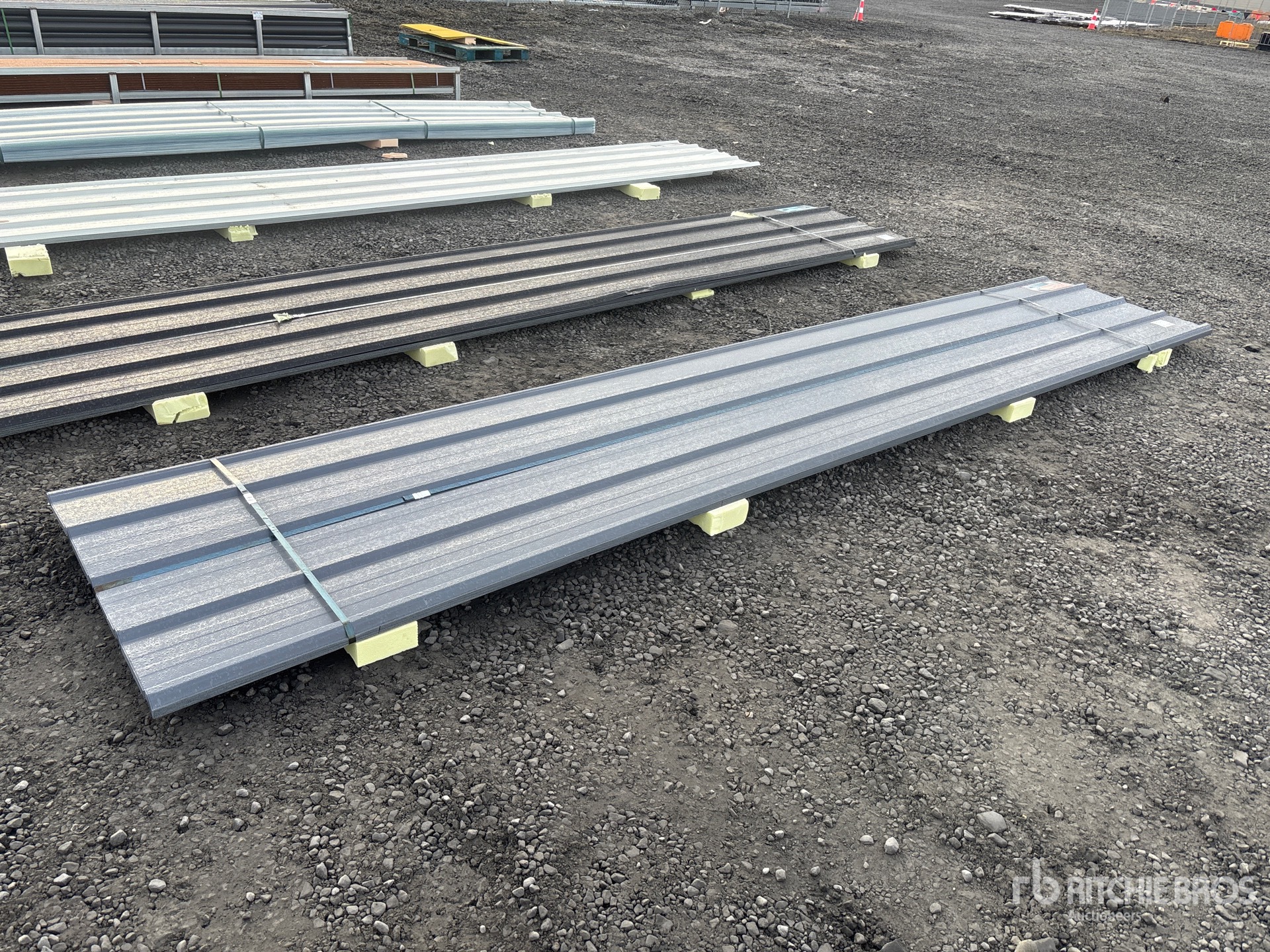 General Appearance with Foto, angolo anteriore destro