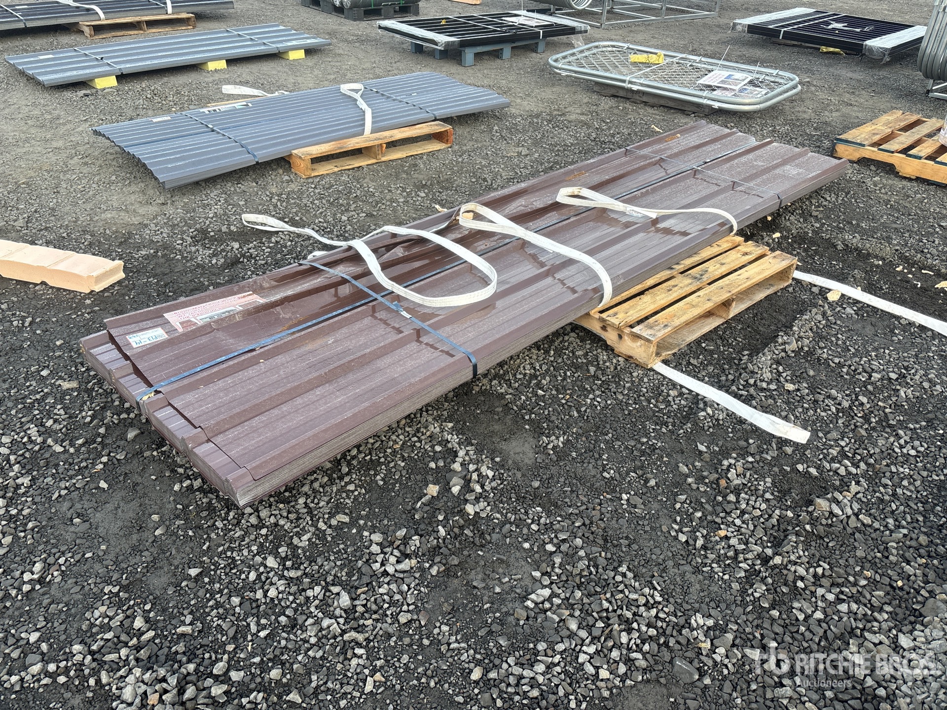 General Appearance with Foto, angolo posteriore sinistro