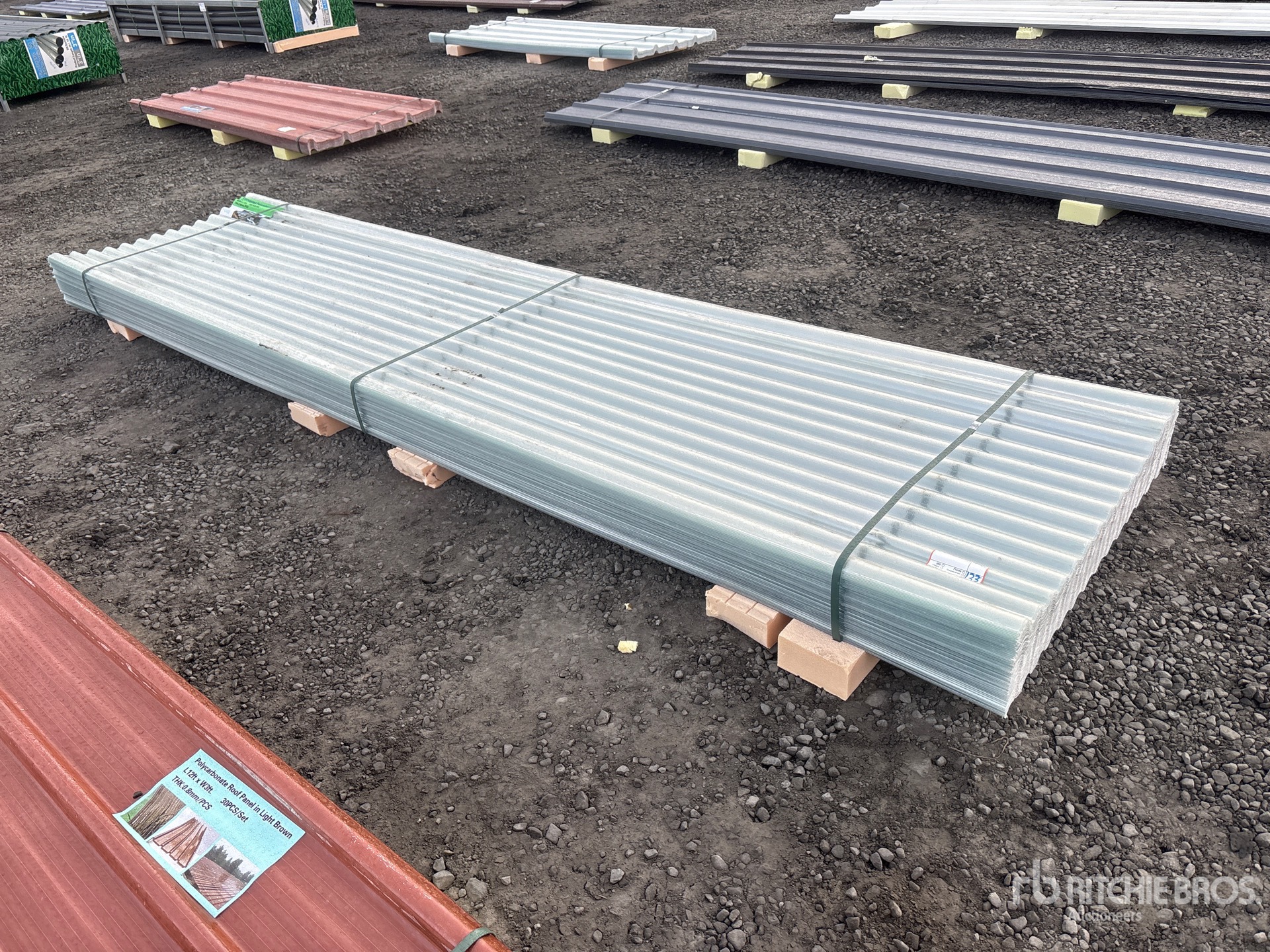 General Appearance with Foto, angolo anteriore sinistro