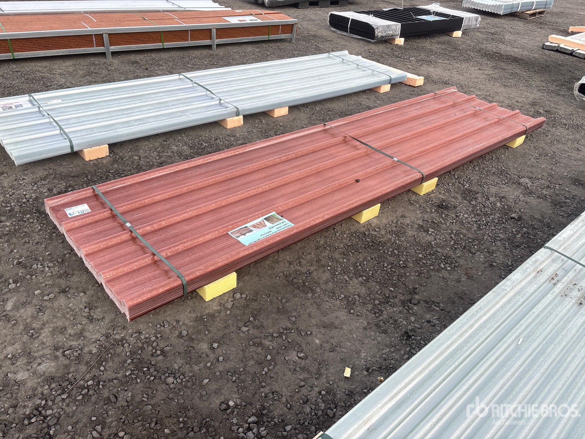 General Appearance with Foto, angolo posteriore sinistro