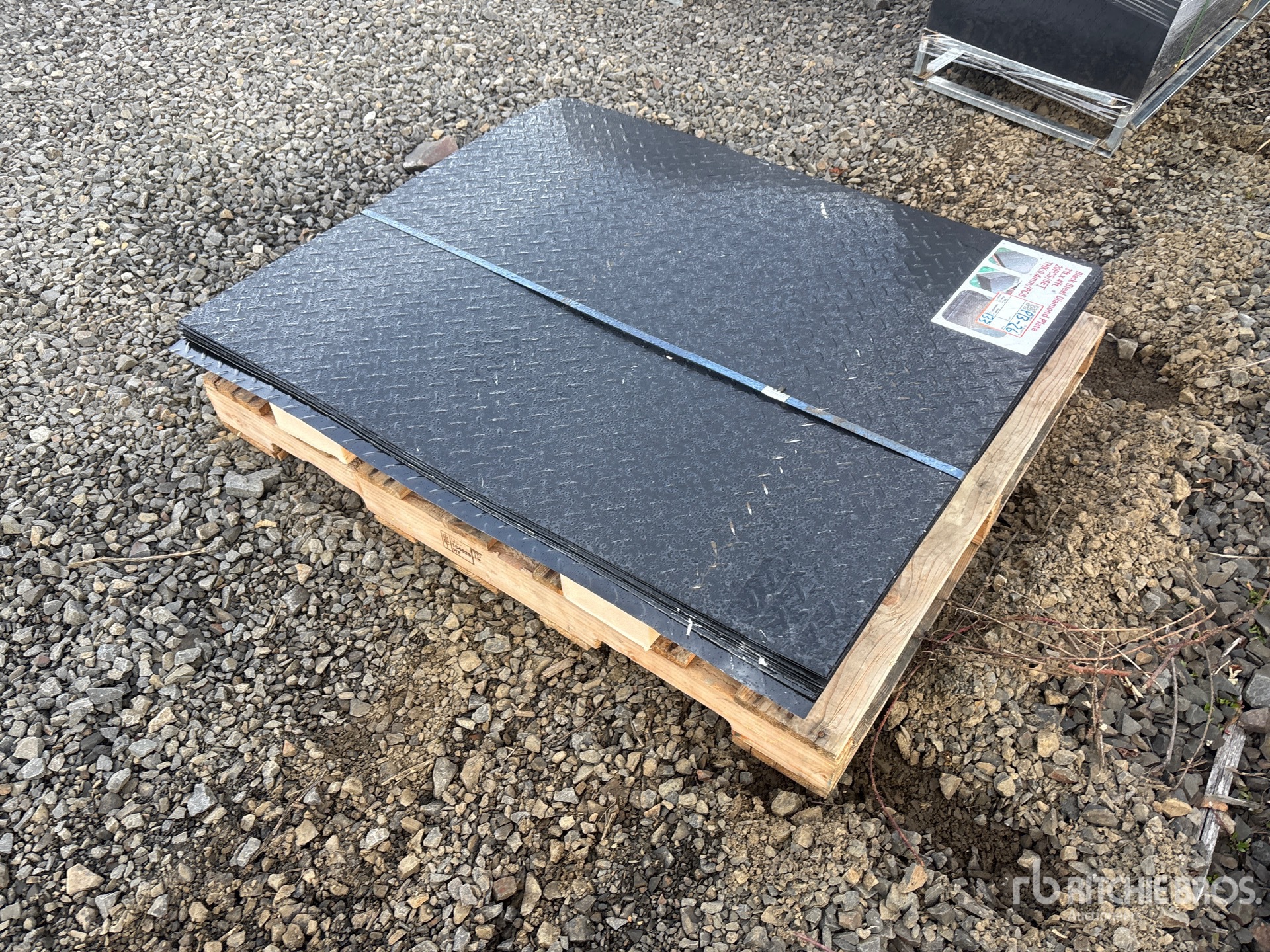 General Appearance with Foto, angolo posteriore sinistro