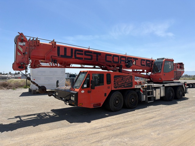 2014 Link-Belt HTT-86100 100 ton 8x4 Hydraulic Truck Crane (Inoperable)