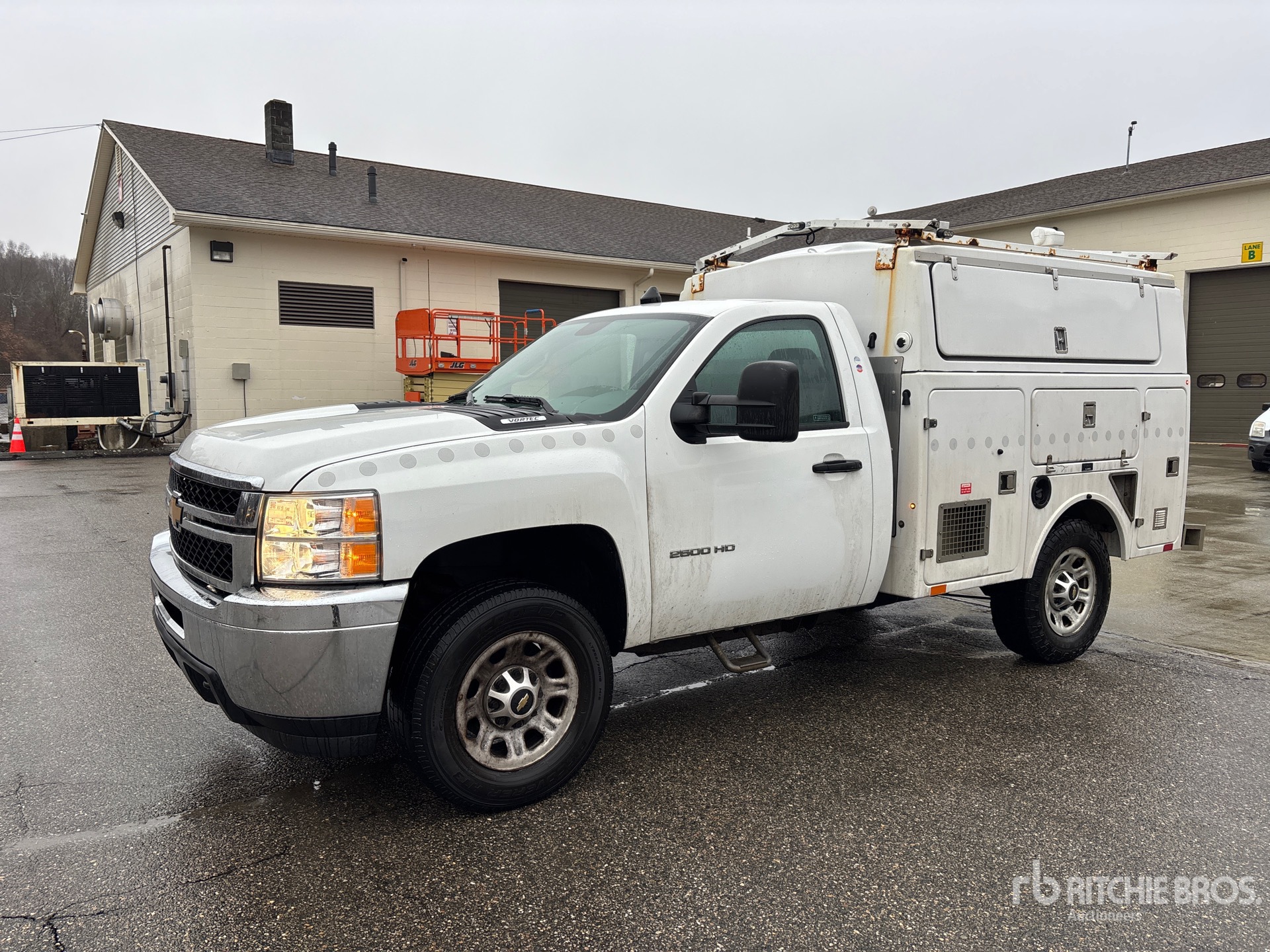 General Appearance with Featured Photo