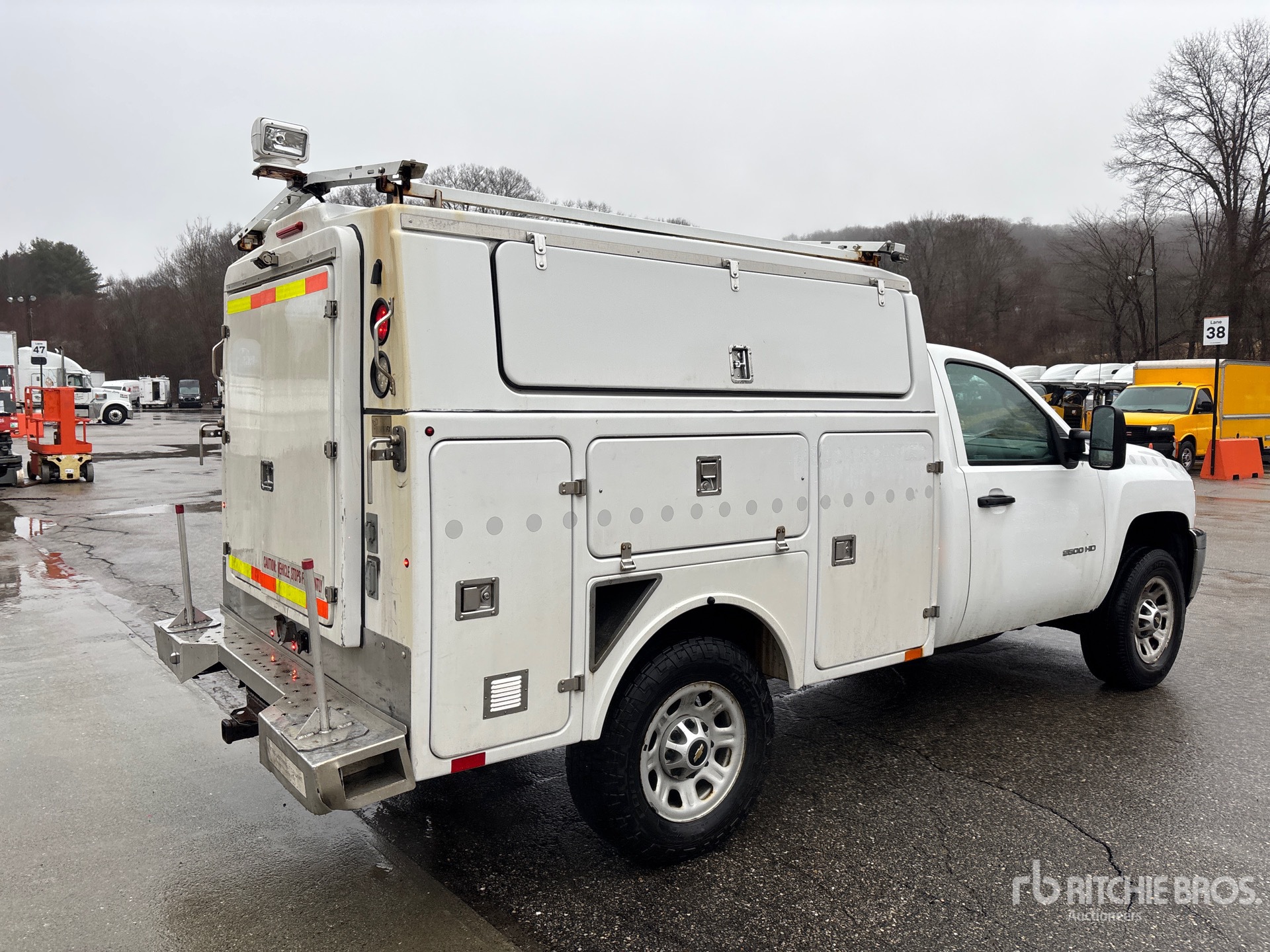 General Appearance with Picture, Right Rear Corner