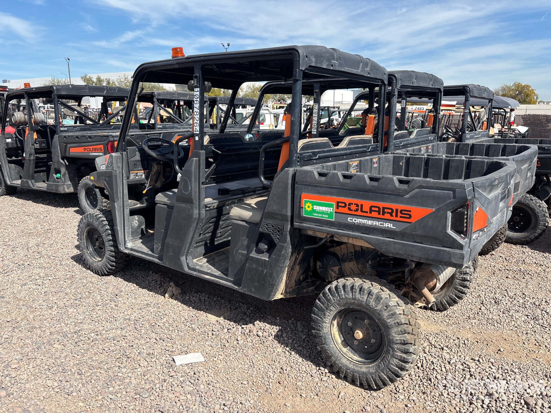 General Appearance with Foto, angolo posteriore sinistro