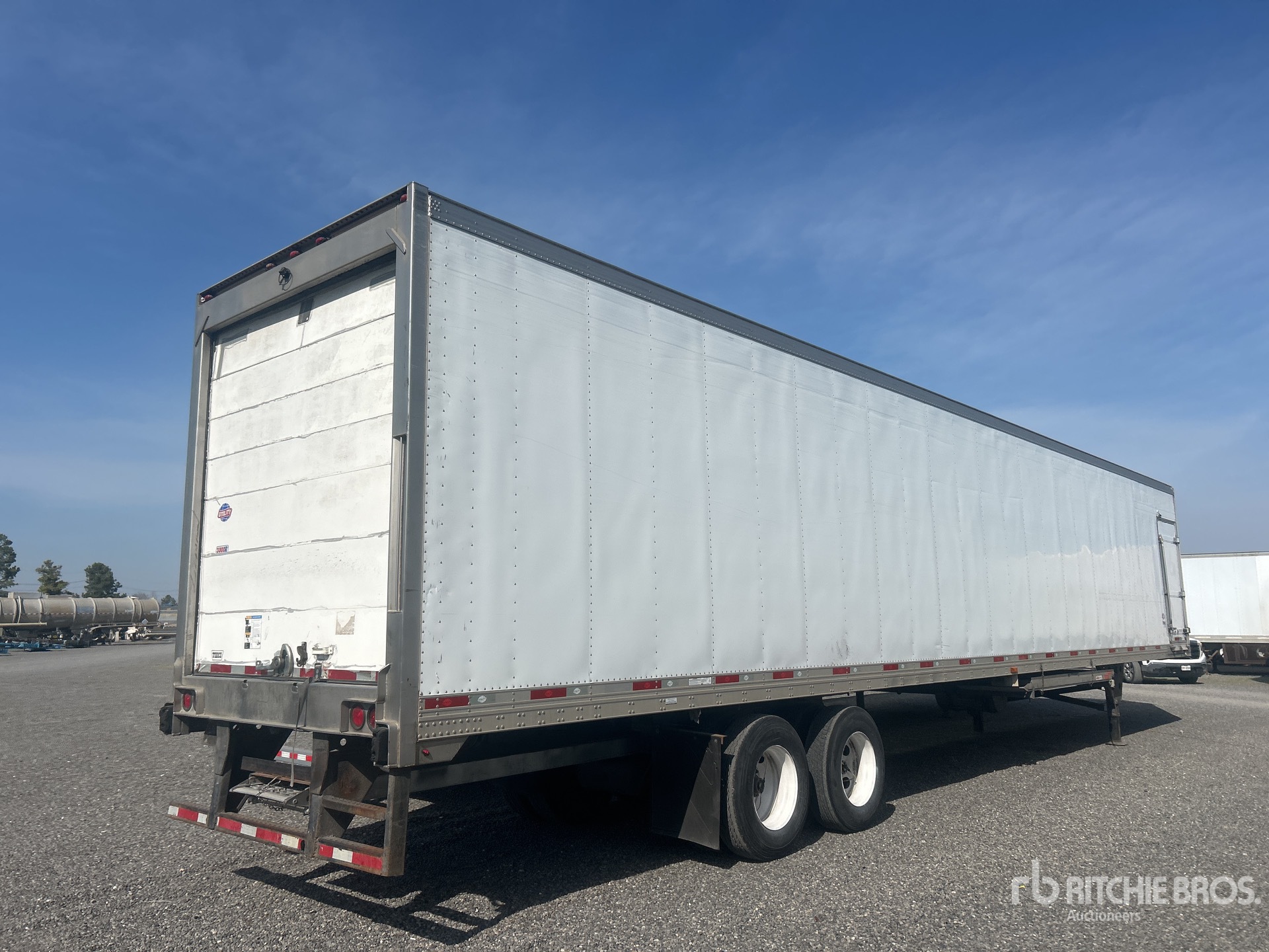 General Appearance with Imagen: esquina trasera derecha