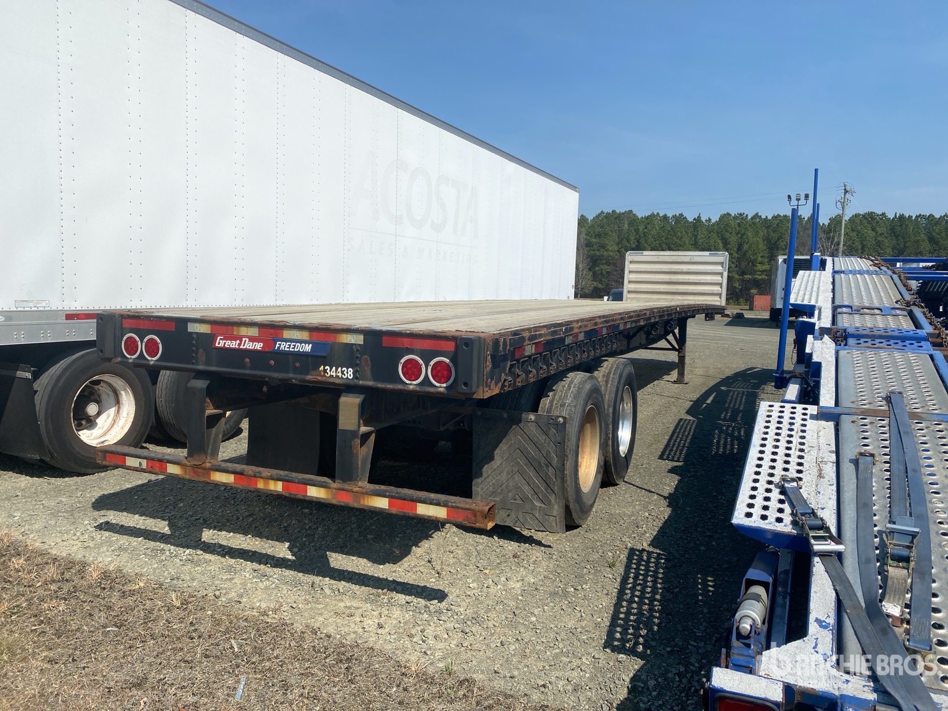 General Appearance with Foto, angolo anteriore sinistro