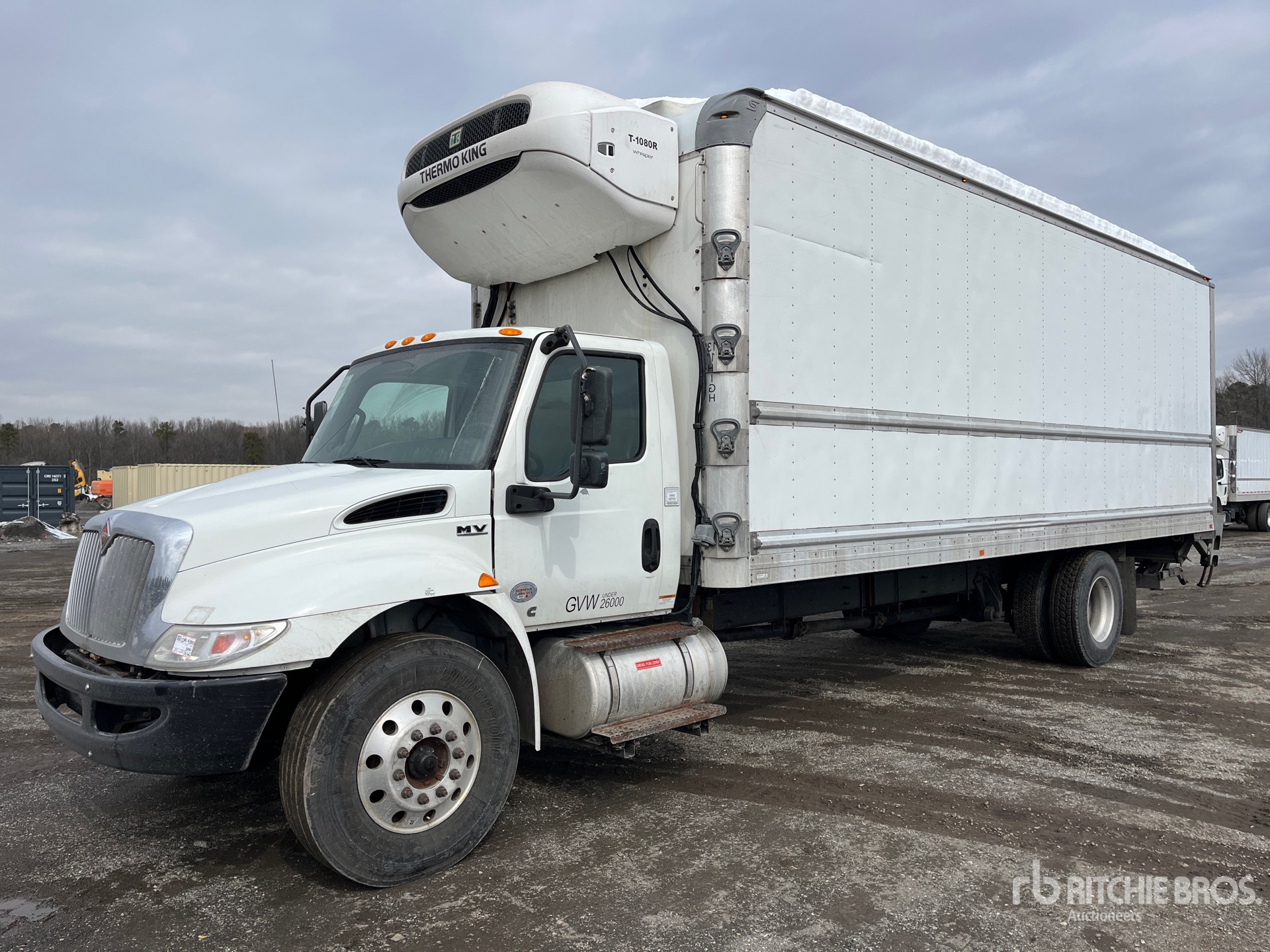 General Appearance with Bild, Ecke vorne links