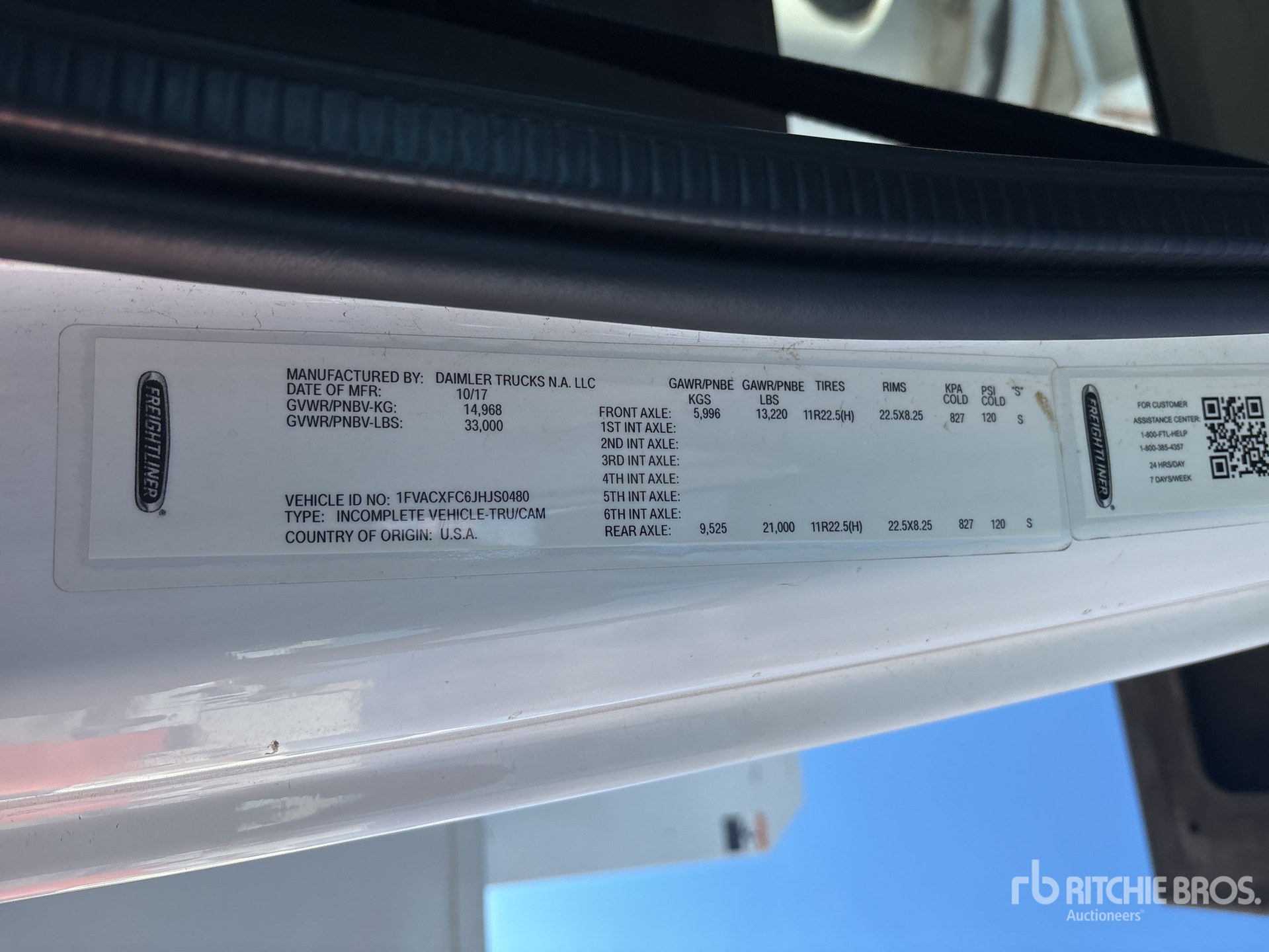 General Appearance with Numéro de série/Numéro d'identification du véhicule automobile