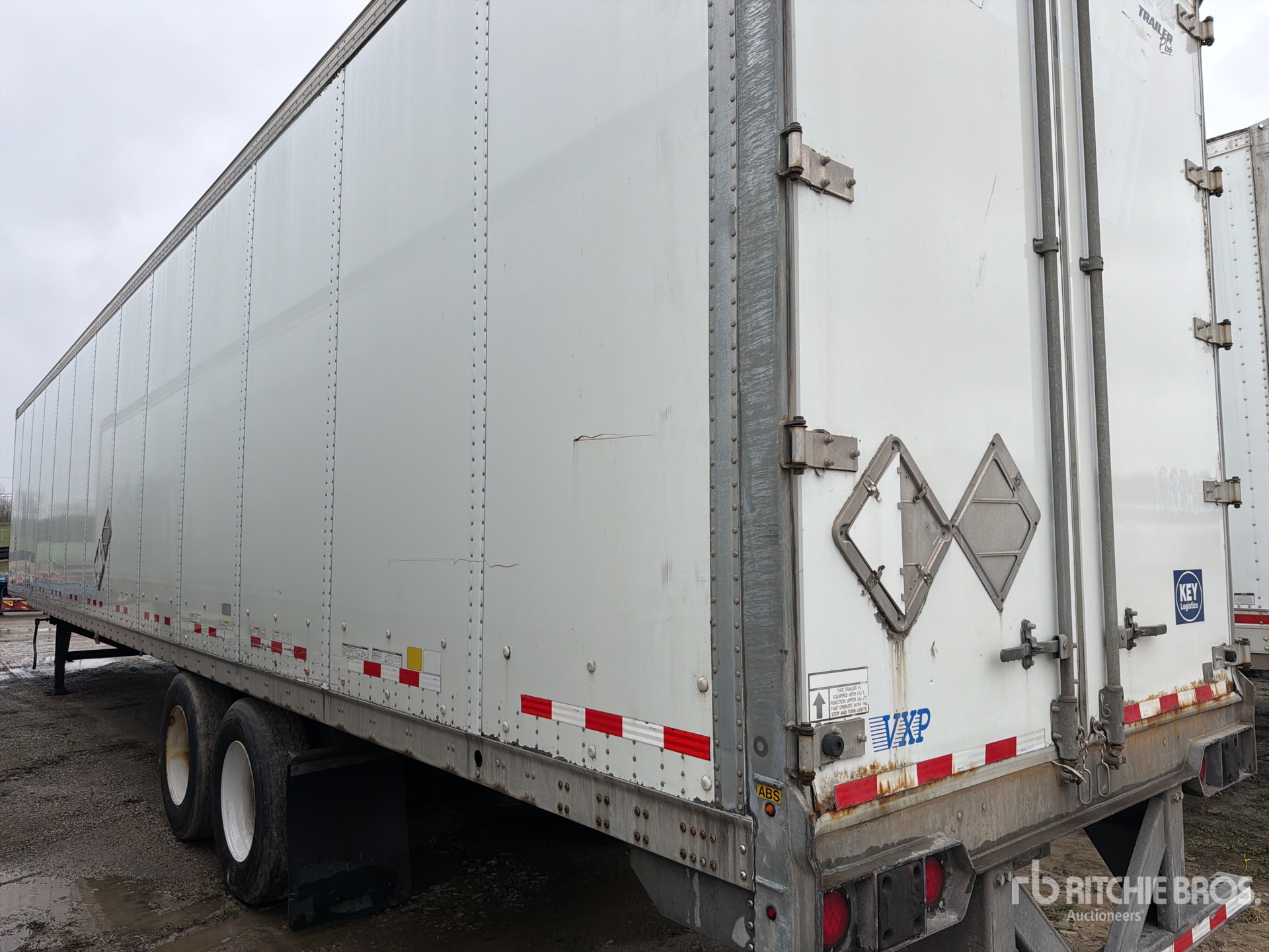 General Appearance with Foto, angolo posteriore sinistro