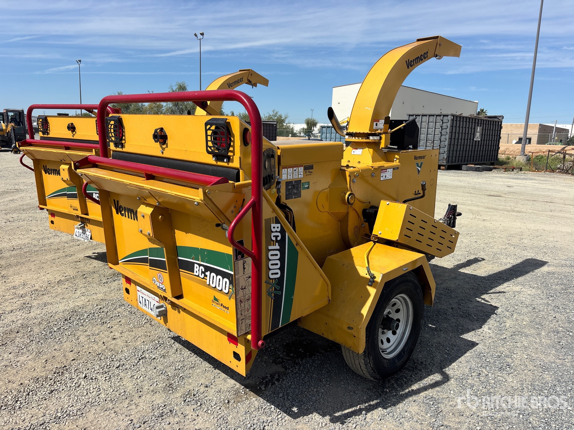 General Appearance with Imagen: esquina trasera derecha