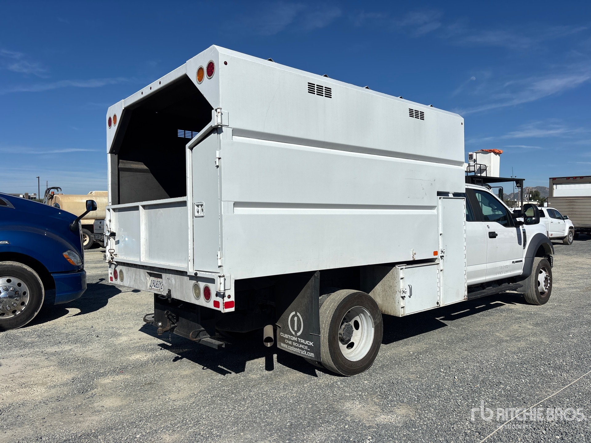 General Appearance with Image, coin arrière droit