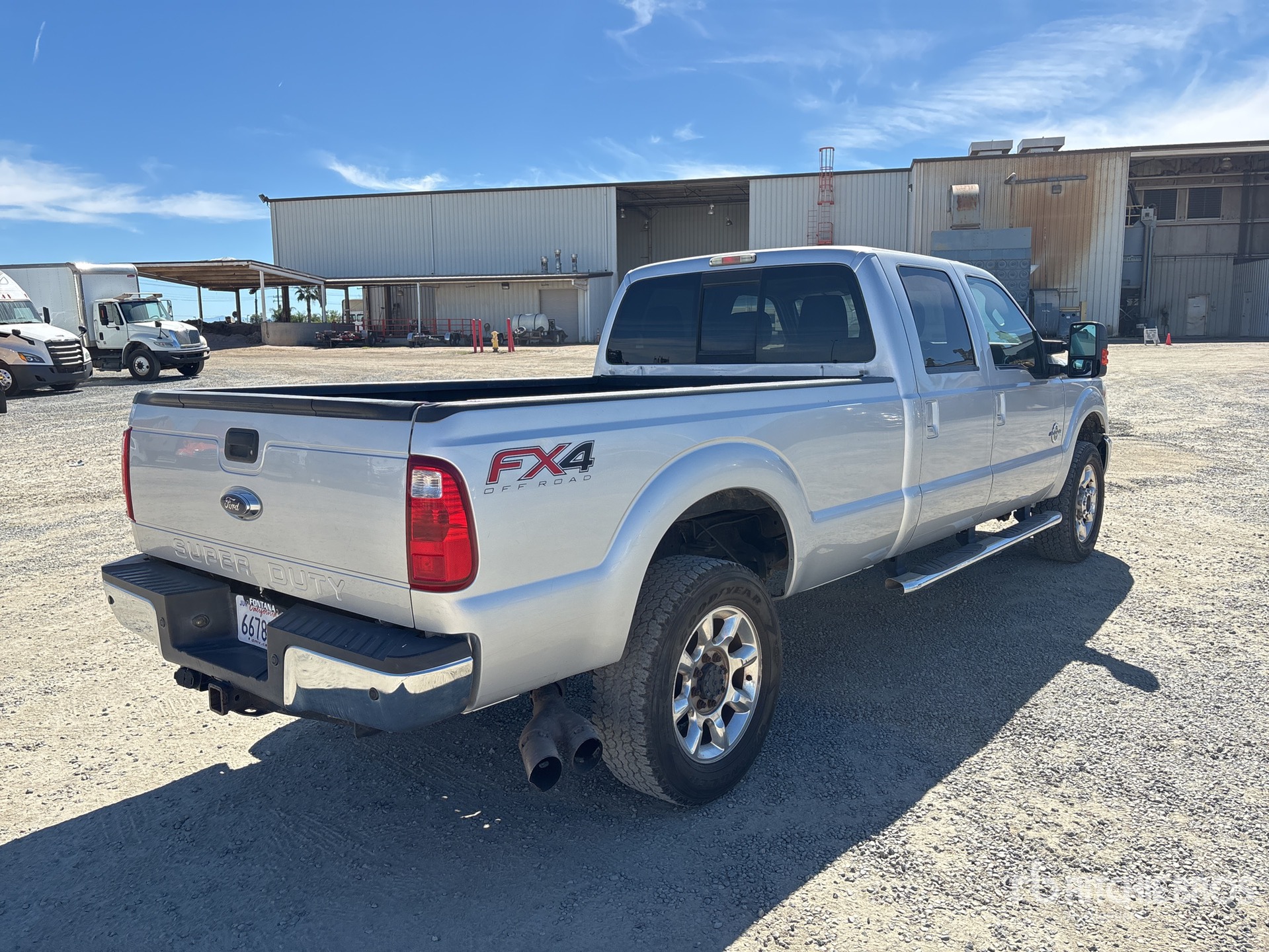 General Appearance with Picture, Right Rear Corner